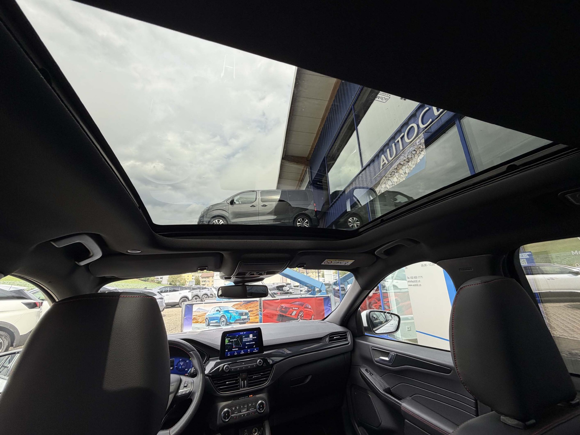 FORD Kuga 2.5 Plug-in Hybrid ST-Line X-image-9