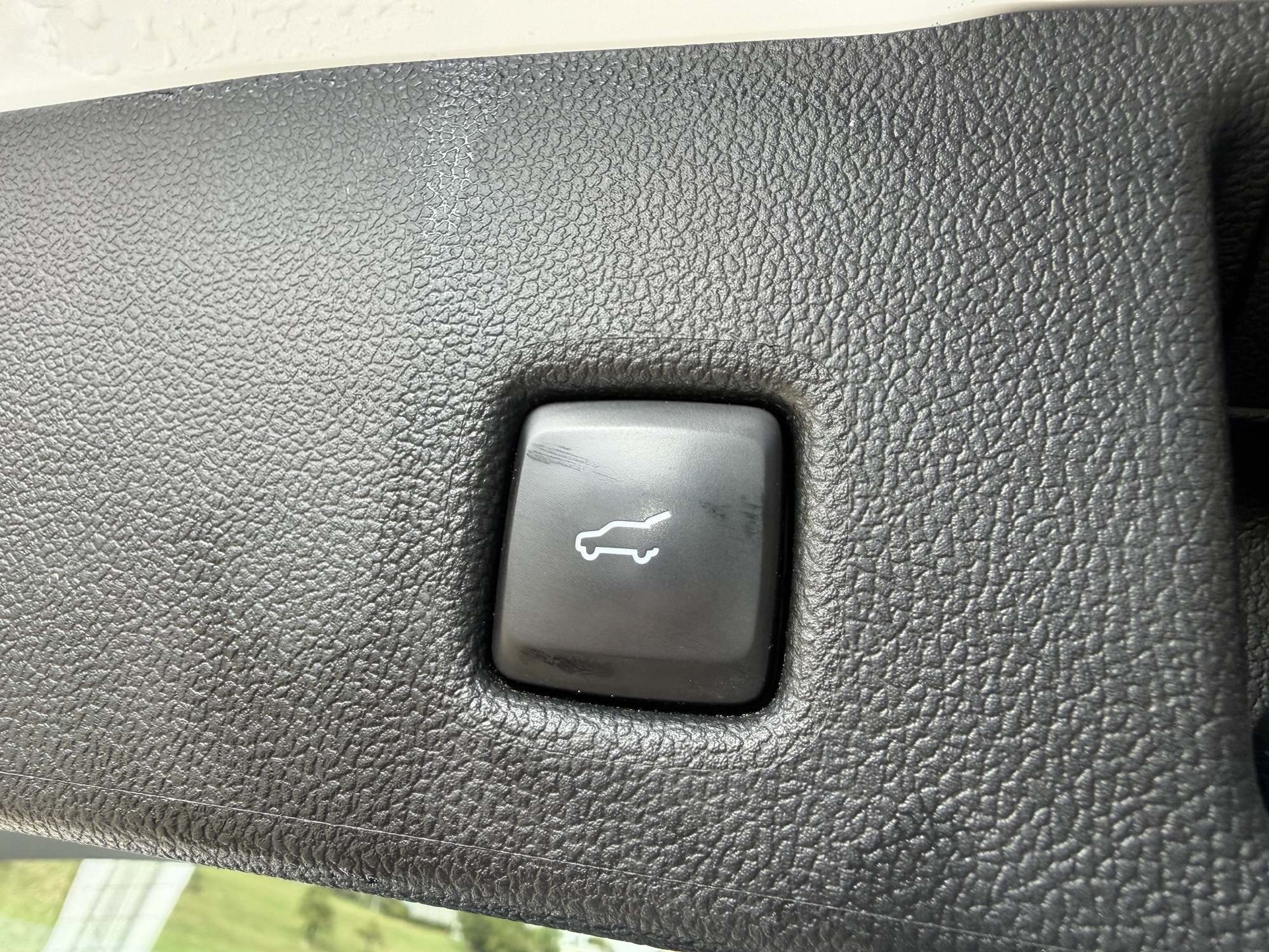 FORD Kuga 2.5 Plug-in Hybrid ST-Line X-image-6