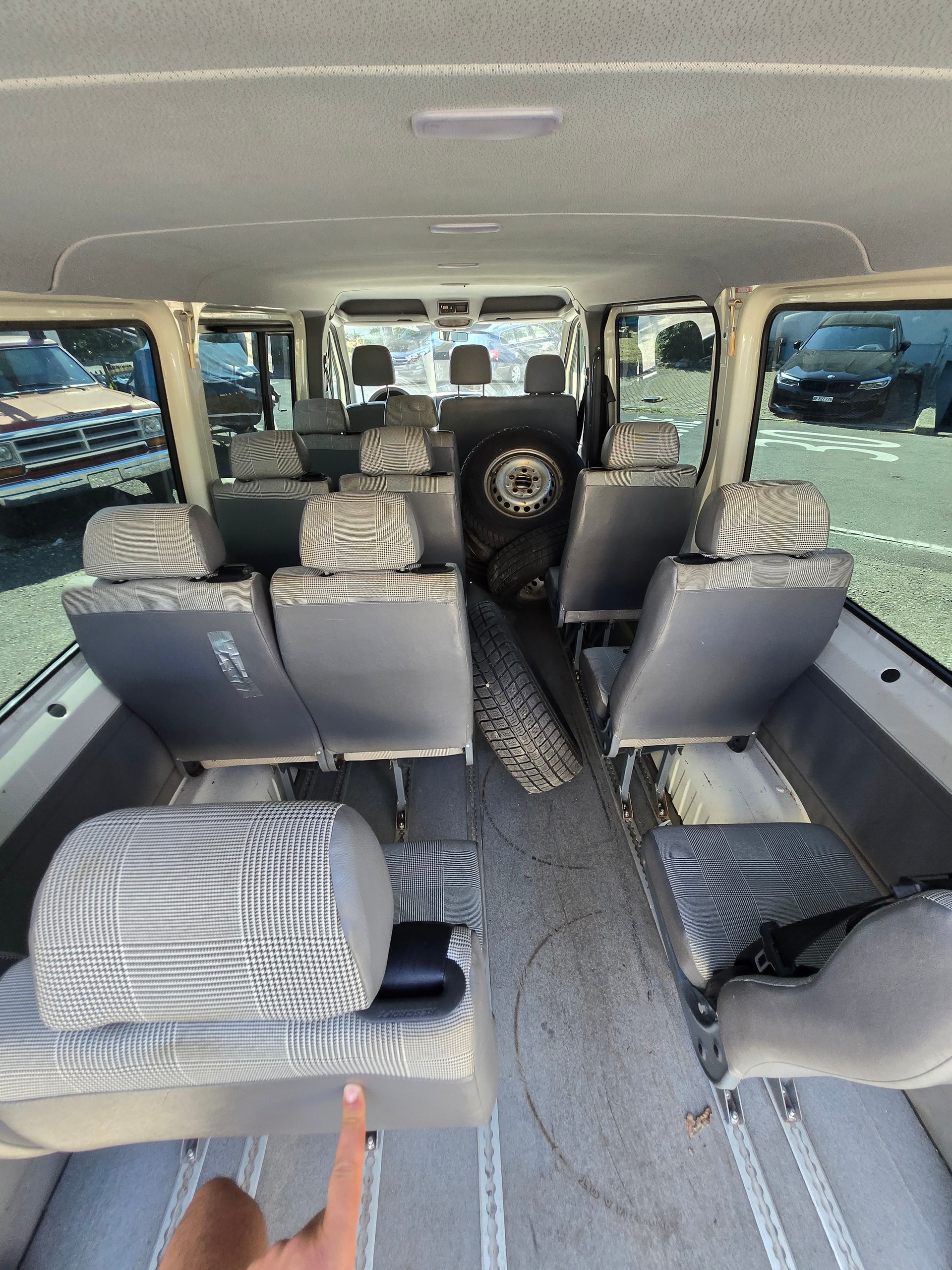 VW Crafter 35 2.5 TDI 109 PS-image-14