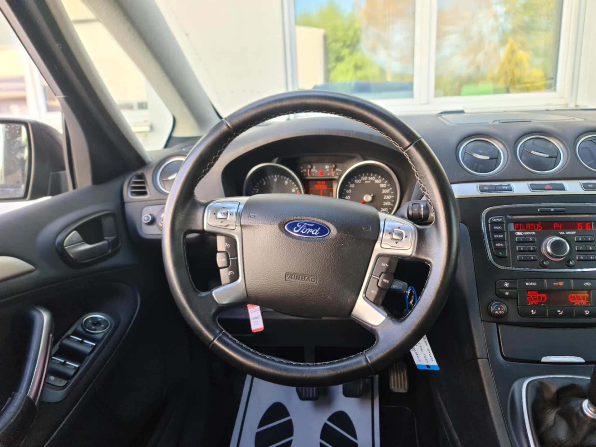 FORD S-Max 1.6 SCTi Titanium-image-16
