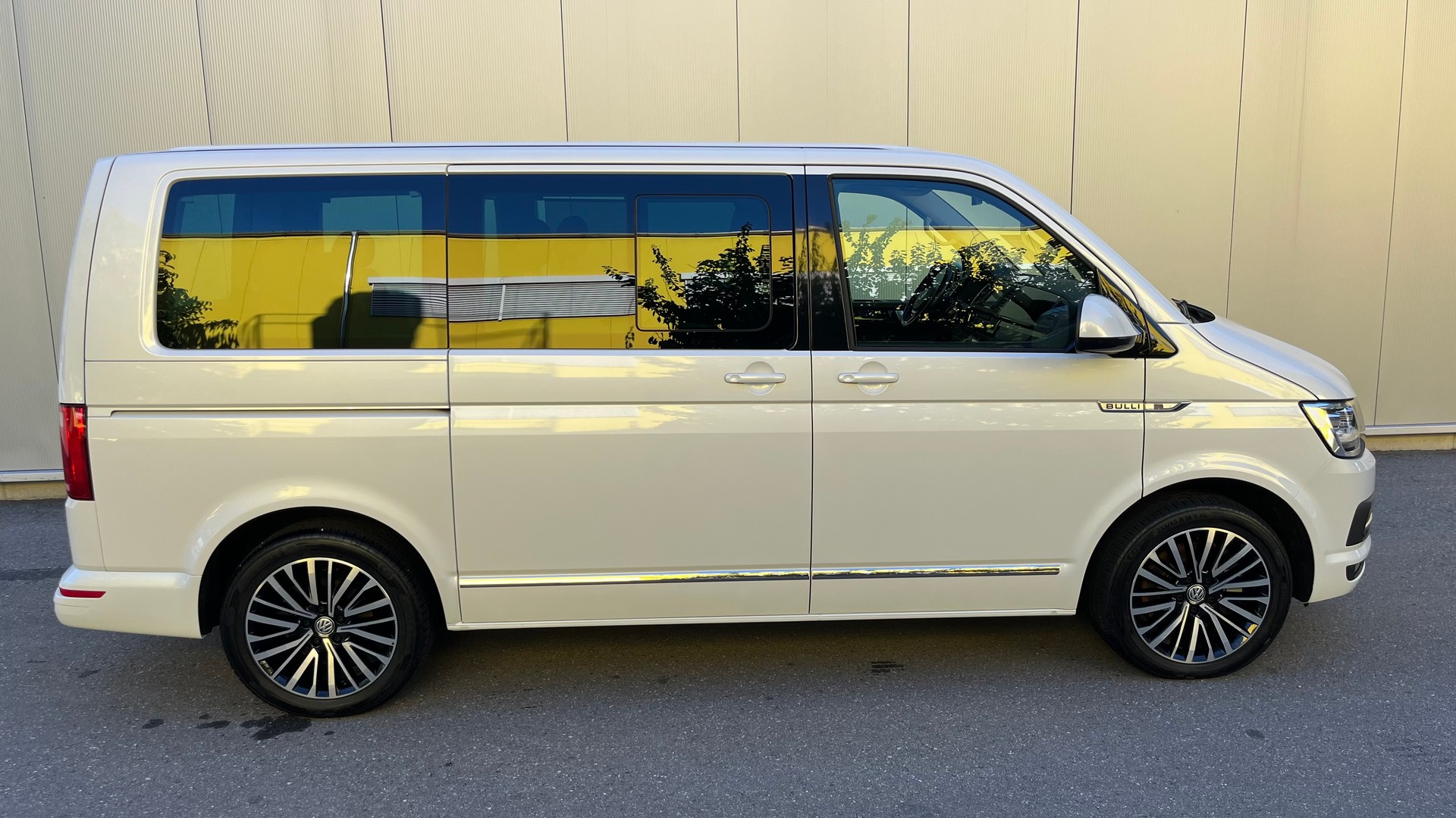 VW T6 Multivan 2.0 Bi-TDI Highline 4Motion DSG-image-2