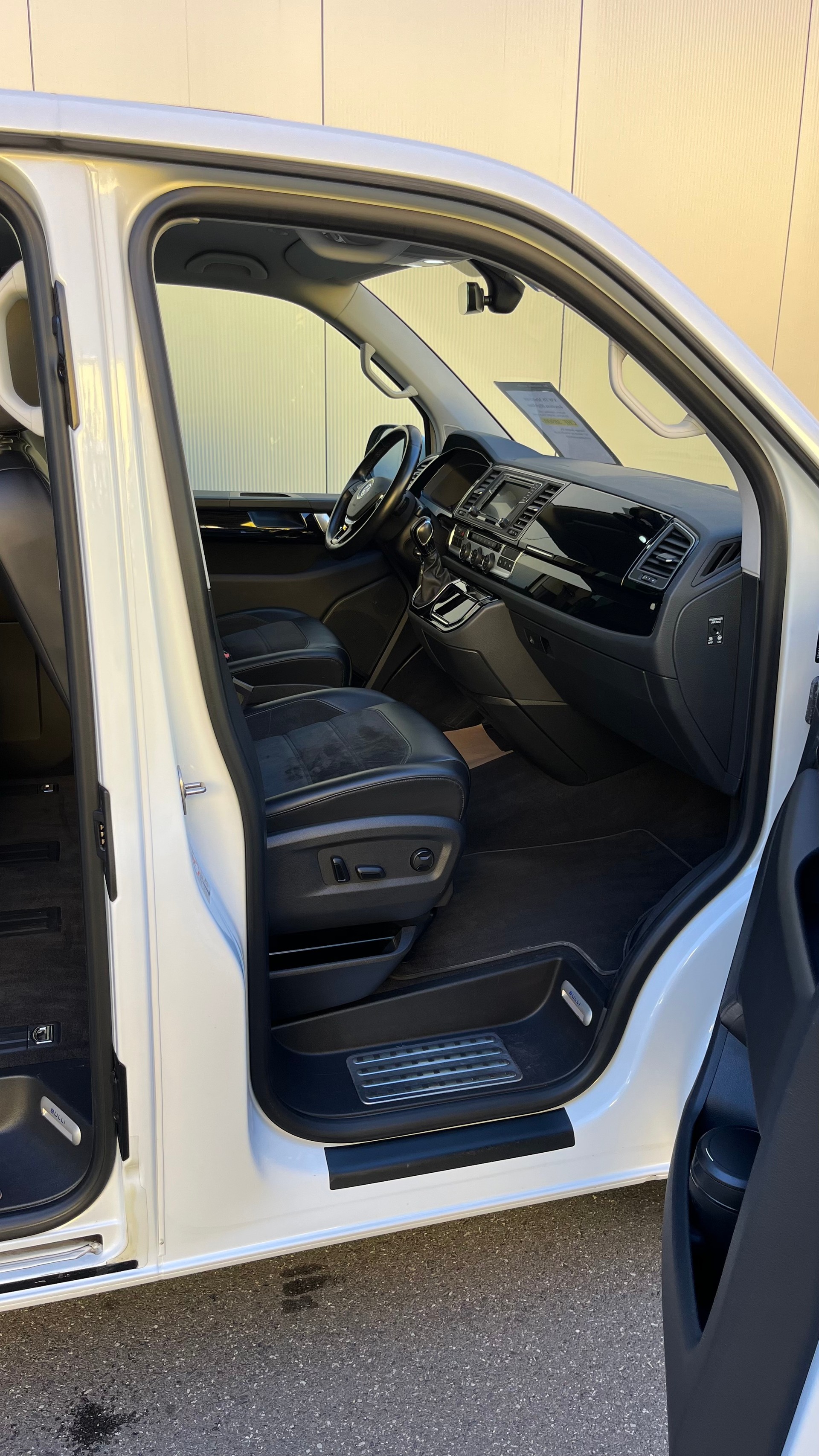 VW T6 Multivan 2.0 Bi-TDI Highline 4Motion DSG-image-10