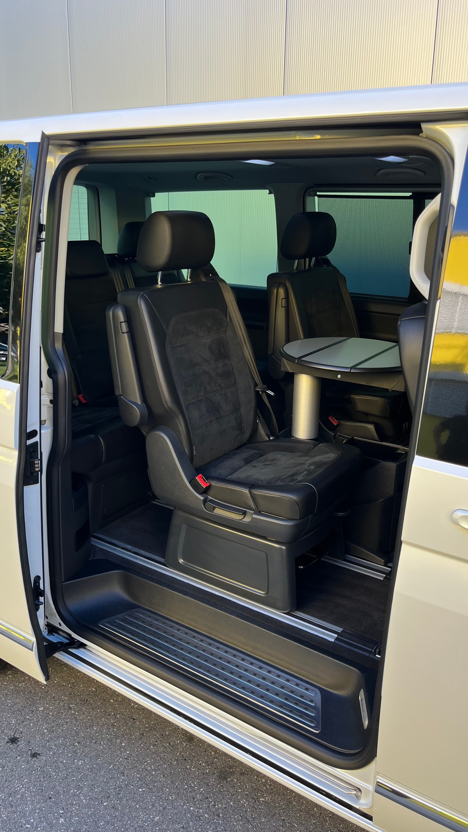 VW T6 Multivan 2.0 Bi-TDI Highline 4Motion DSG-image-9