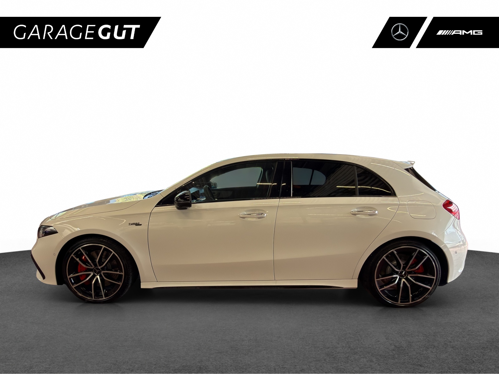 MERCEDES-BENZ A AMG 35 4Matic 8G-DCT-showroom-element-1