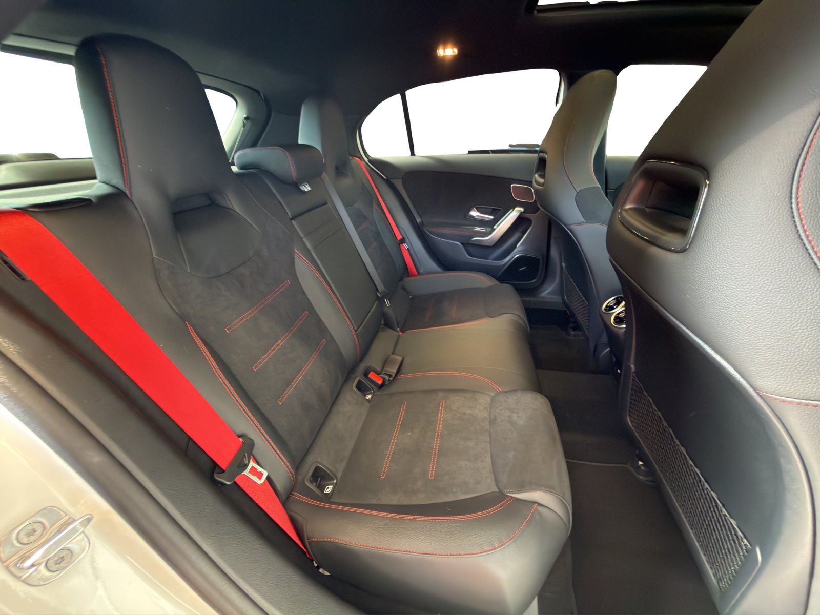 MERCEDES-BENZ A AMG 35 4Matic 8G-DCT-image-13
