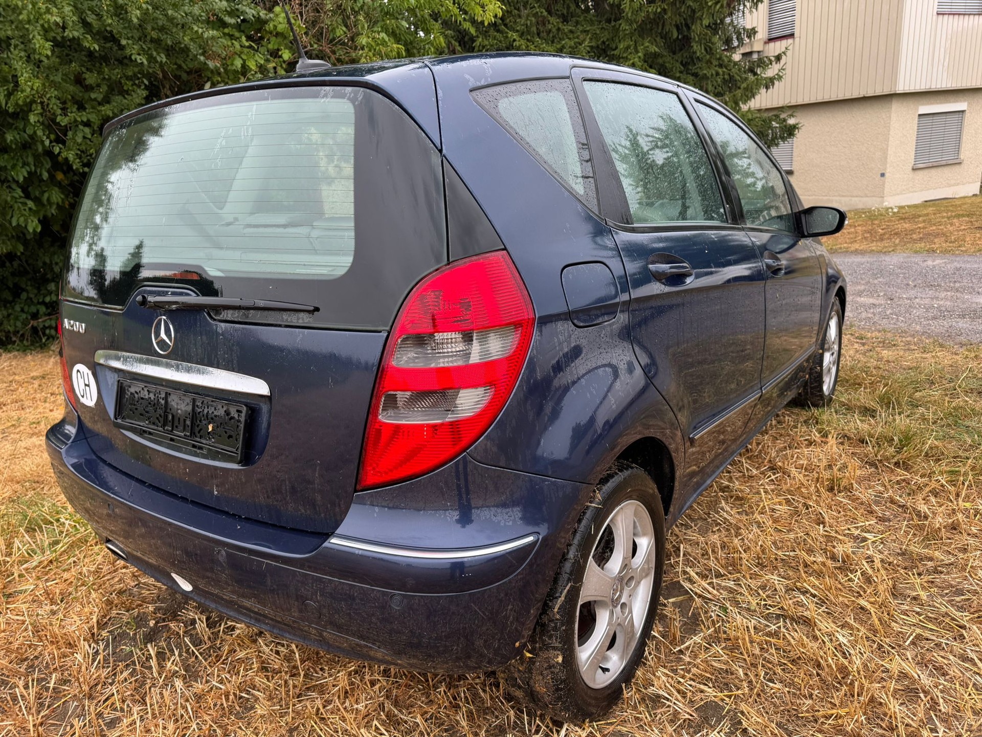 MERCEDES-BENZ A 200 Avantgarde-image-8