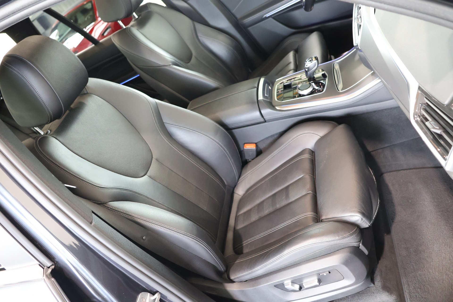 BMW X5 xDrive 30d Steptronic-image-13