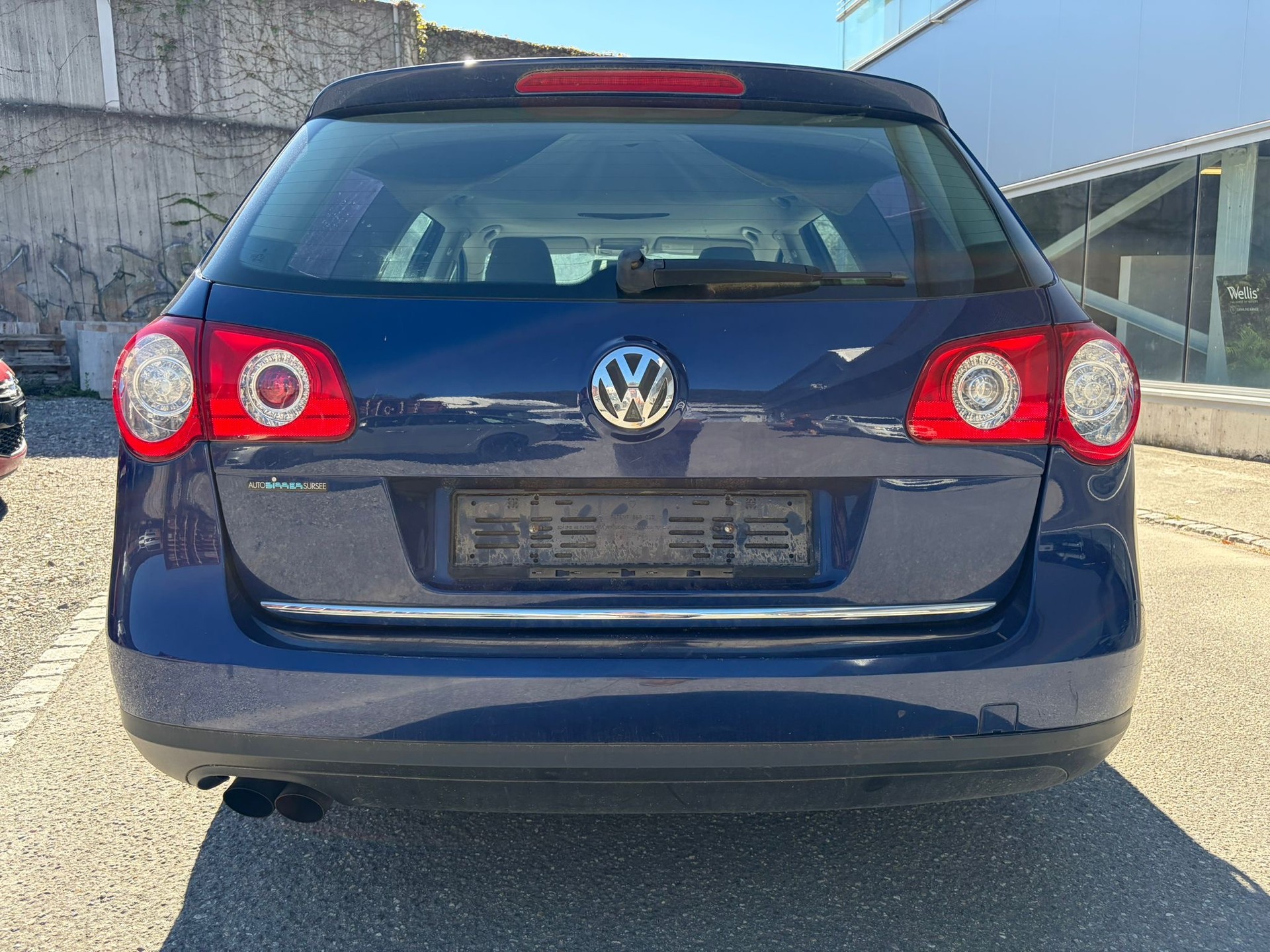 VW Passat Variant 2.0T FSI Highline-image-4