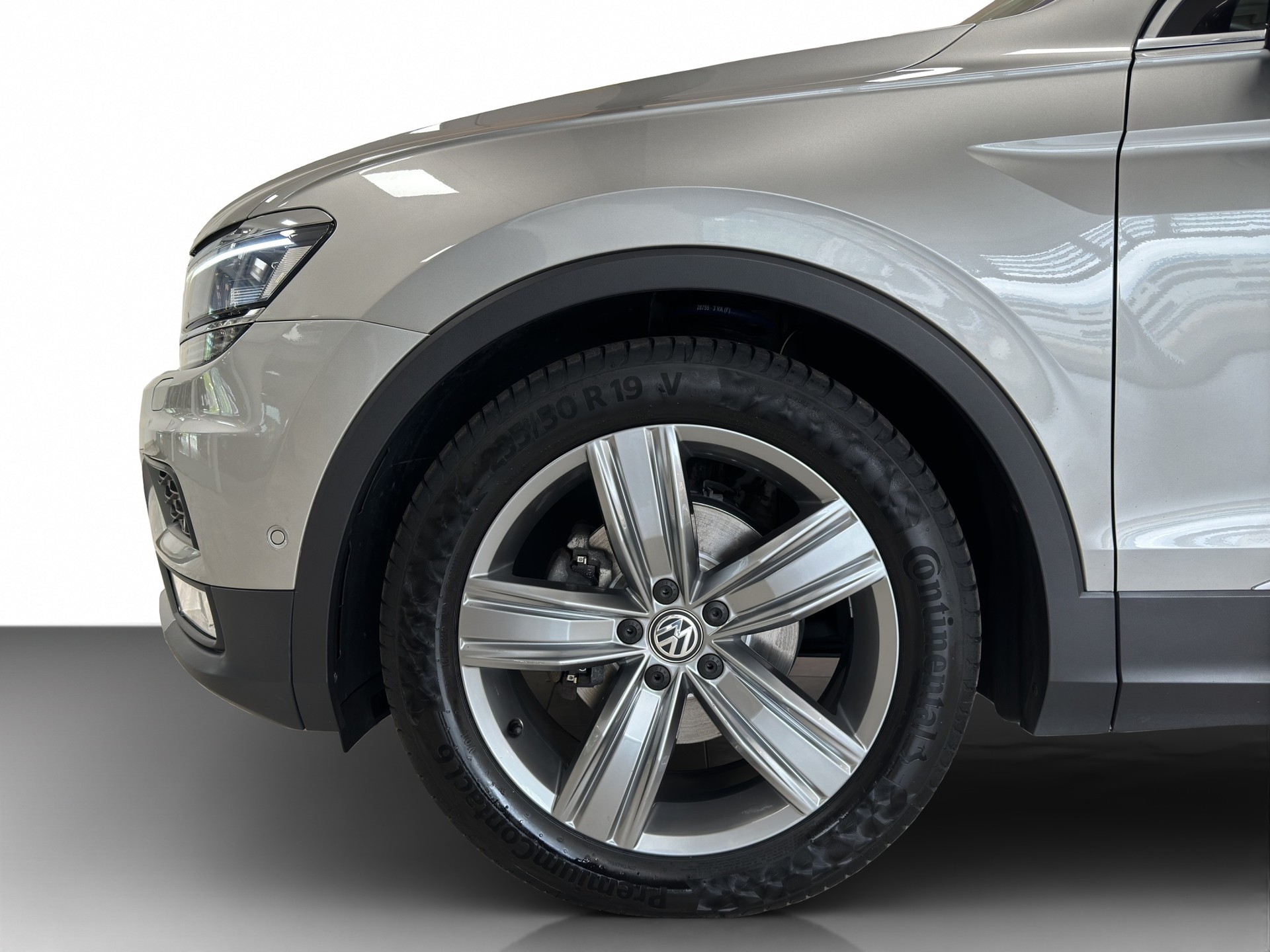 VW Tiguan 2.0 TDI SCR Highline4Motion DSG-image-1