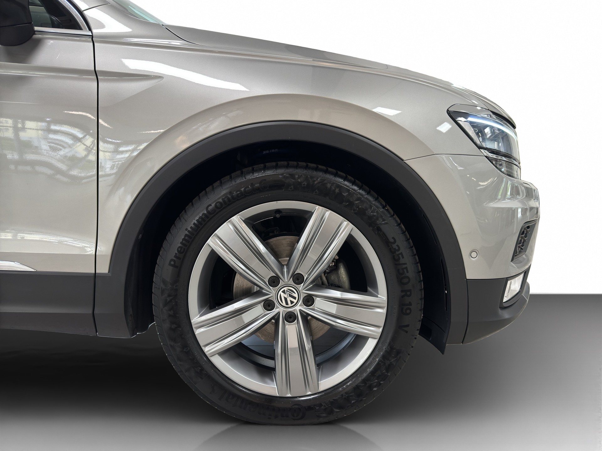 VW Tiguan 2.0 TDI SCR Highline4Motion DSG-image-5