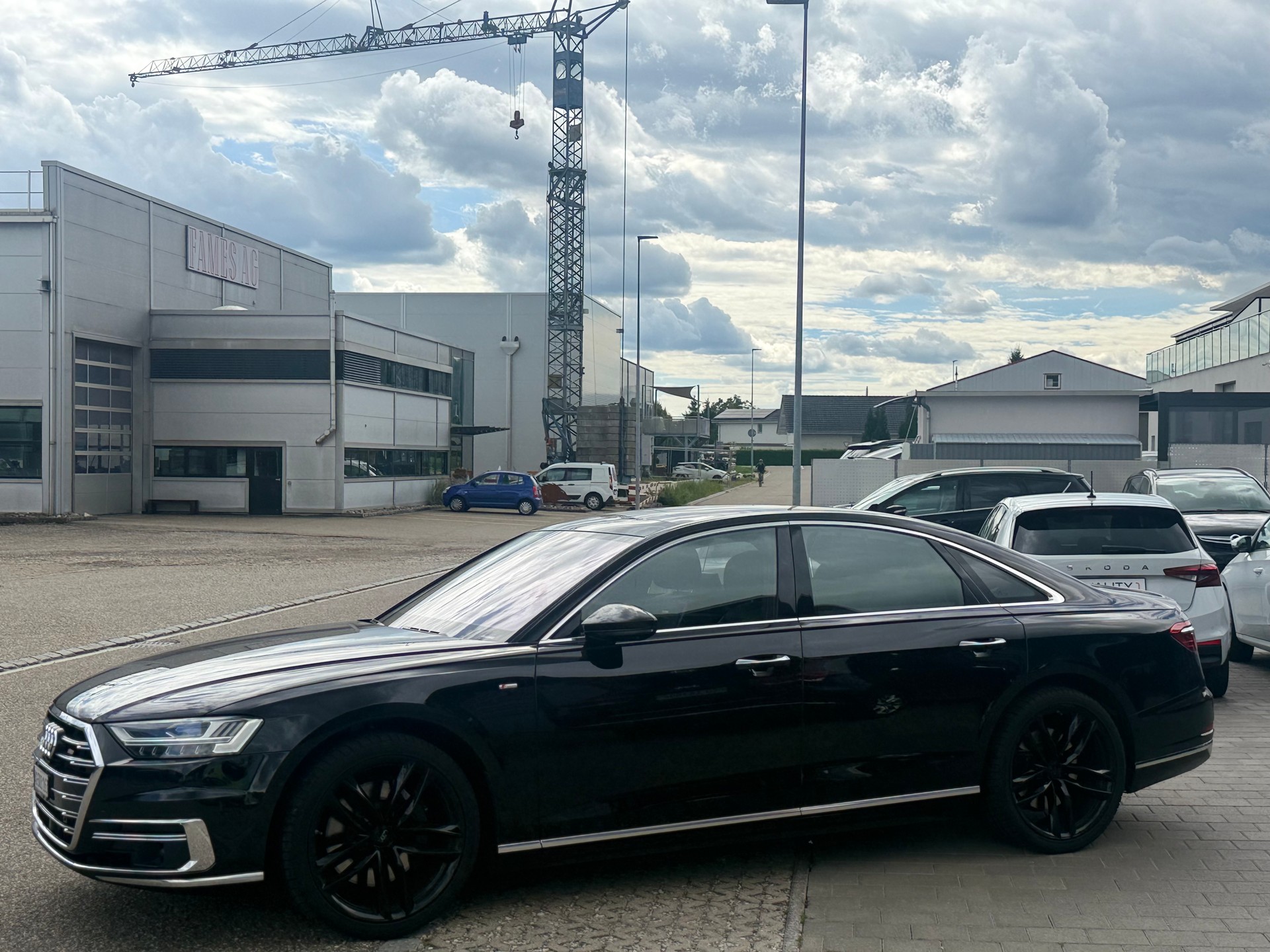 AUDI A8 55 TFSI quattro tiptronic-image-8