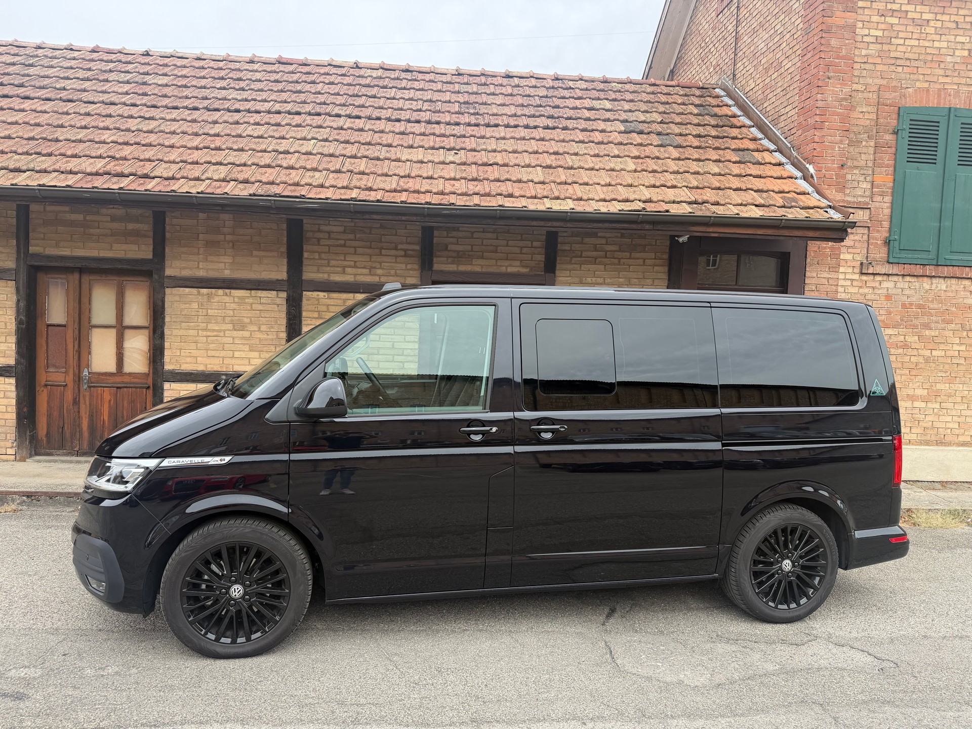 VW T6.1 Caravelle 2.0 TDI Trendline Liberty DSG-image-2