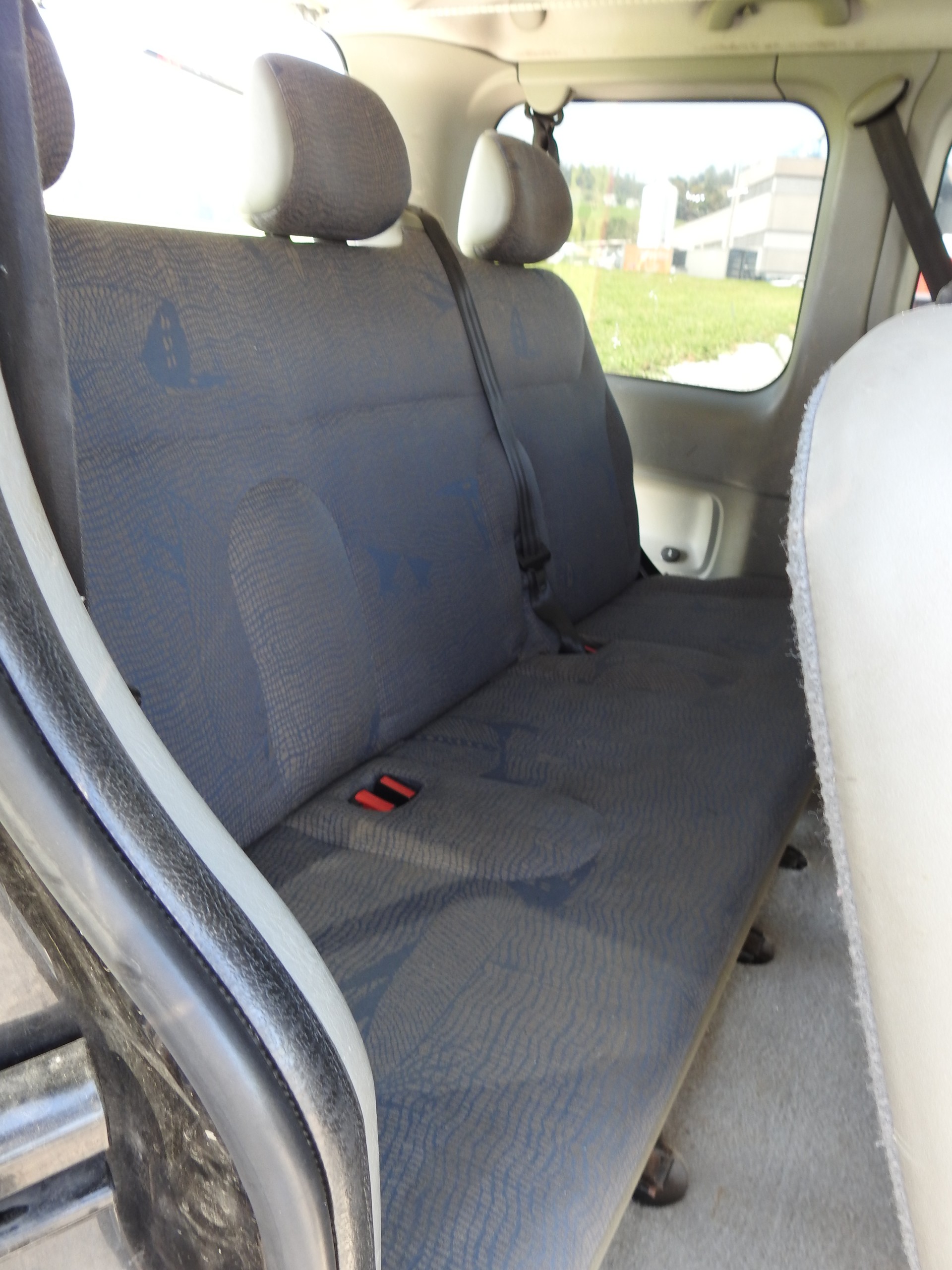 RENAULT Trafic 2.0 dCi-image-15