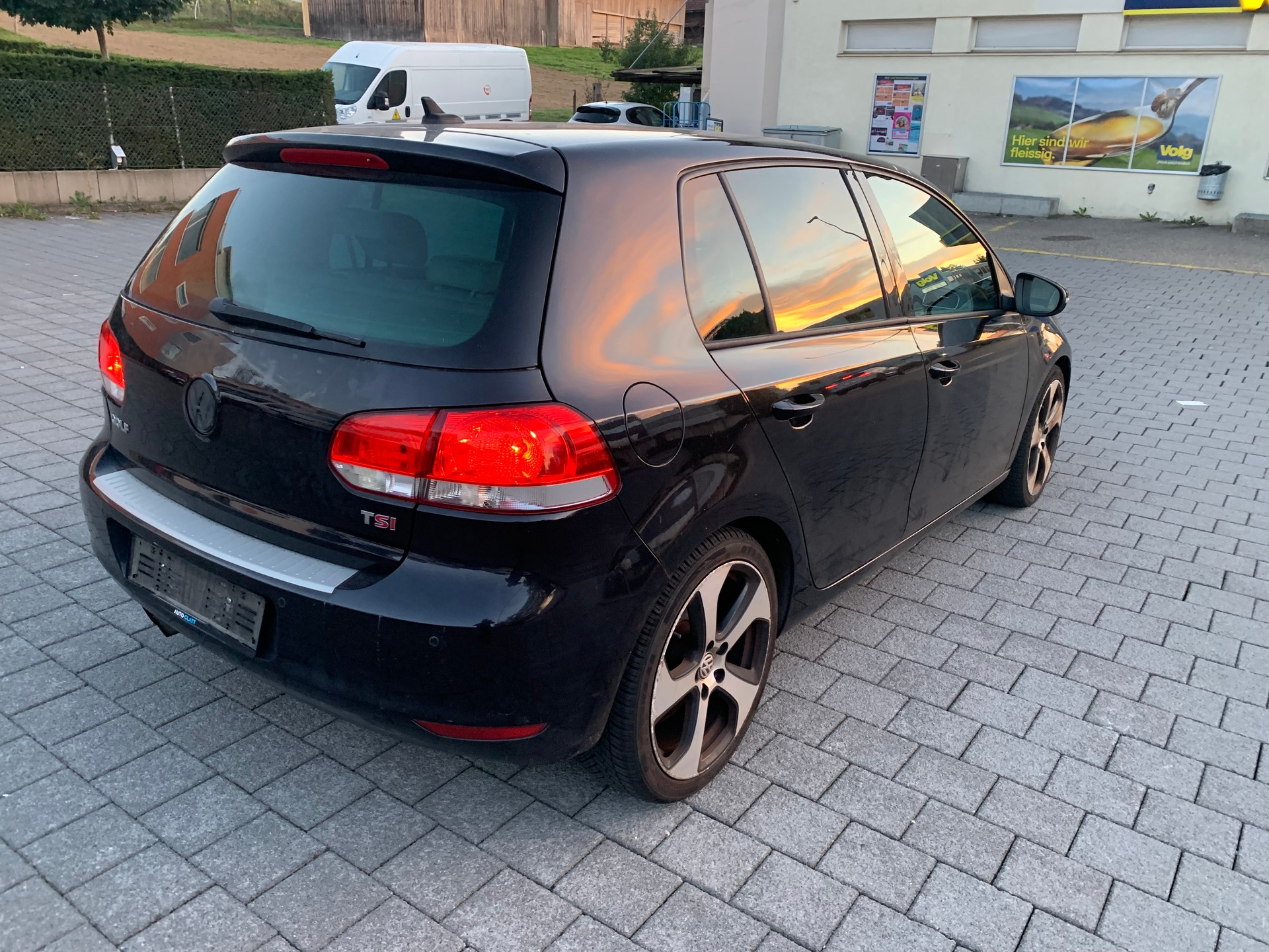 VW Golf 1.4 TSI Highline DSG-image-2