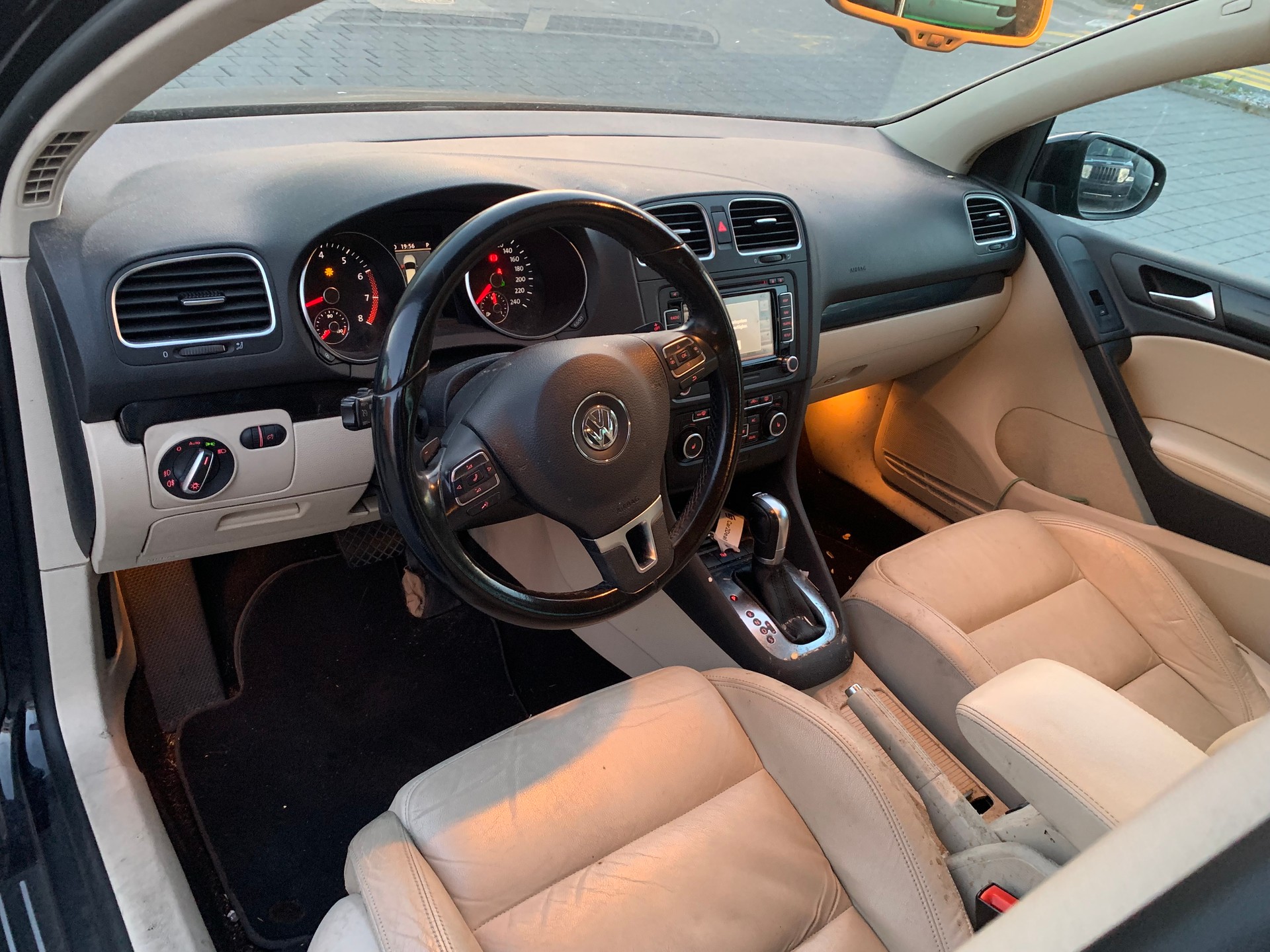 VW Golf 1.4 TSI Highline DSG-image-7