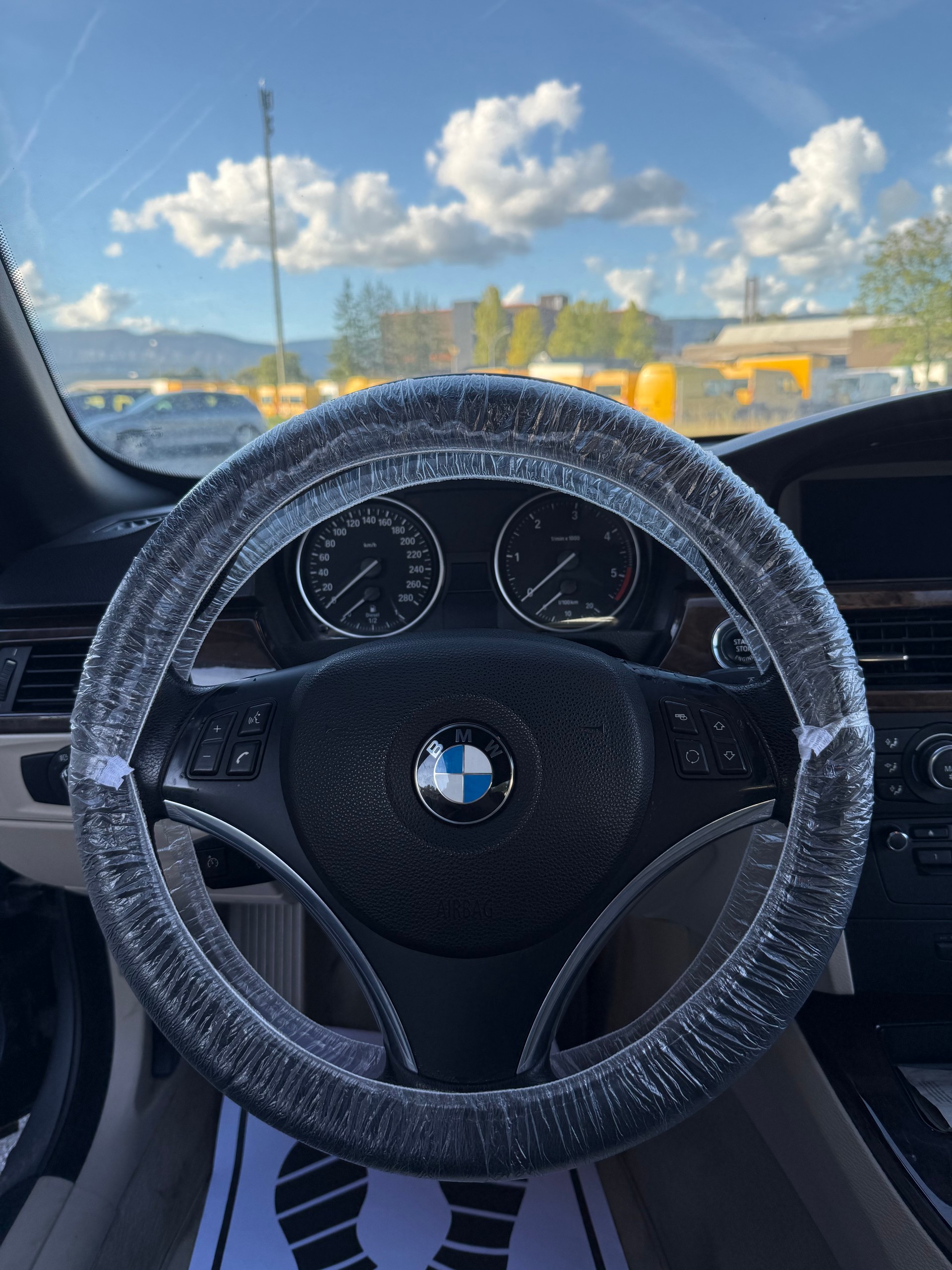 BMW E93-image-6