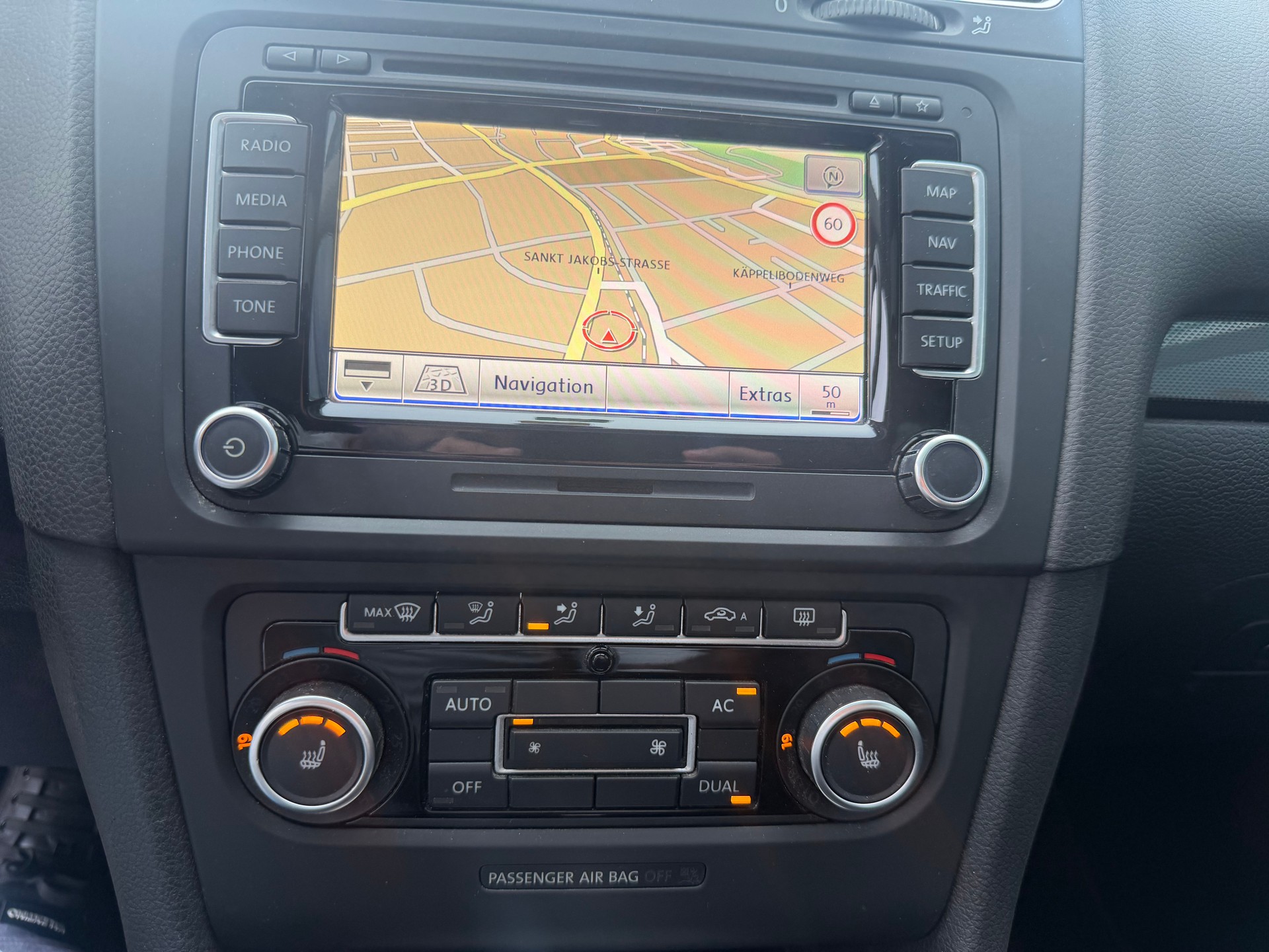VW Golf 1.4 TSI Team DSG-image-15