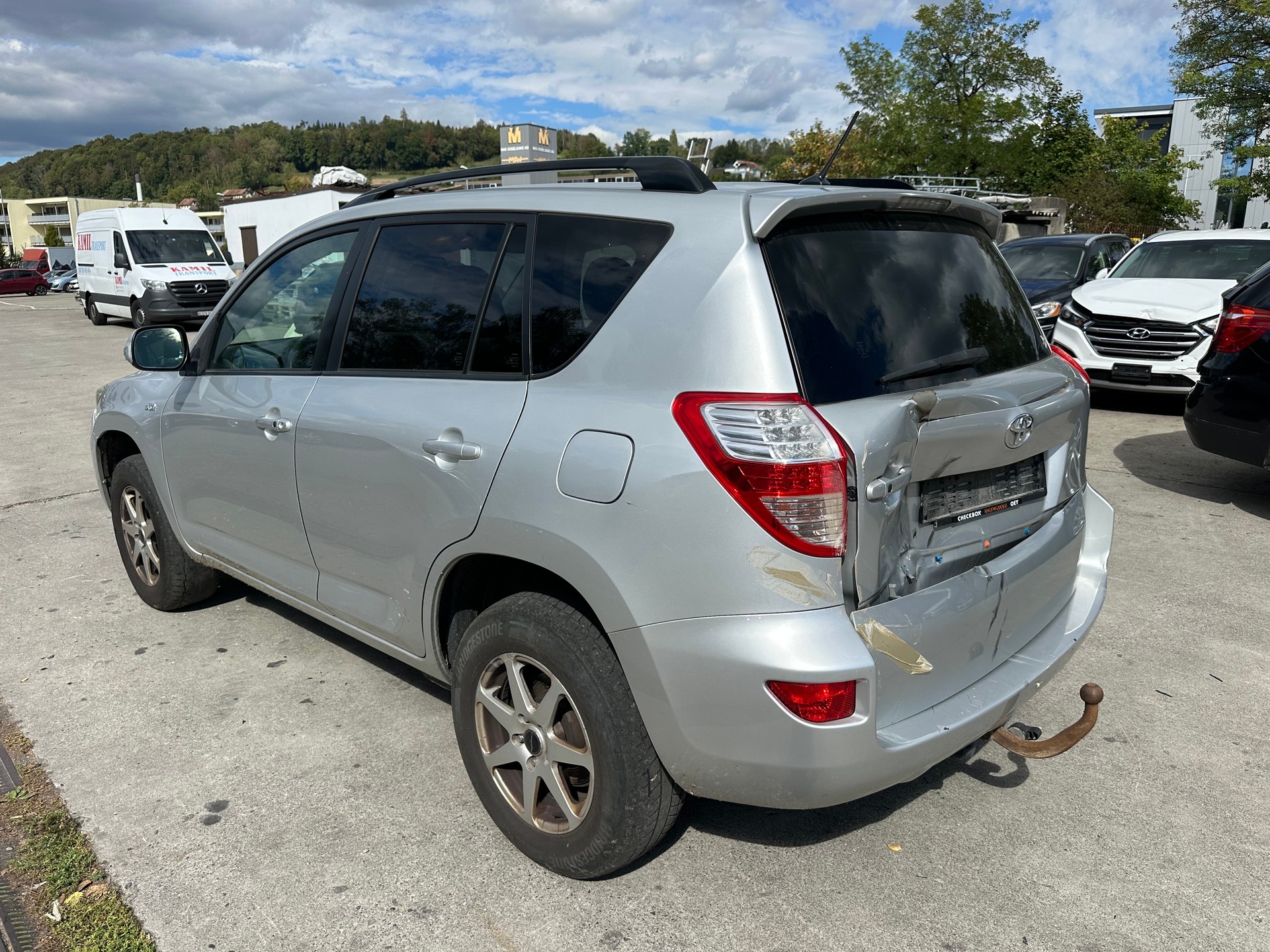 TOYOTA RAV-4 2.2D-CAT Linea Luna AT-image-3