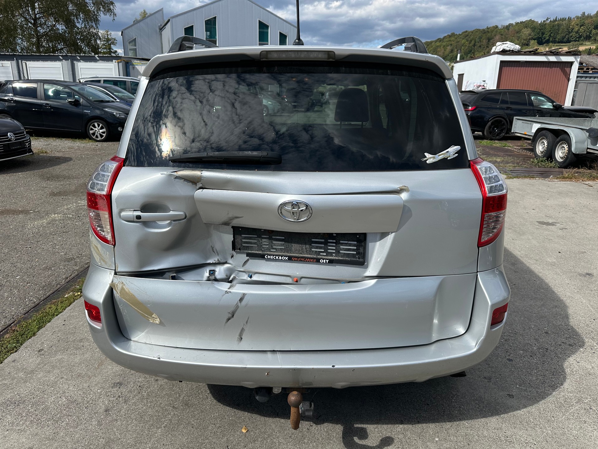 TOYOTA RAV-4 2.2D-CAT Linea Luna AT-image-2
