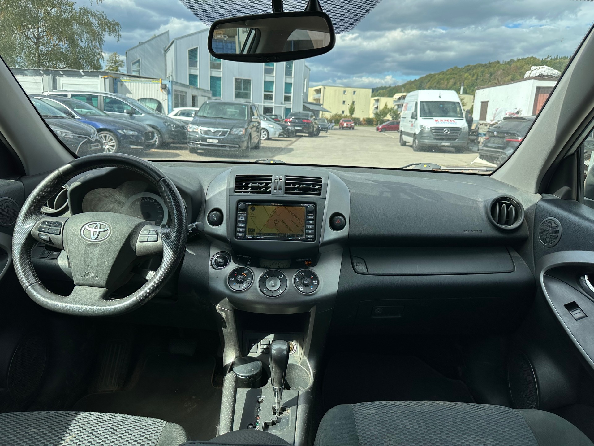 TOYOTA RAV-4 2.2D-CAT Linea Luna AT-image-10