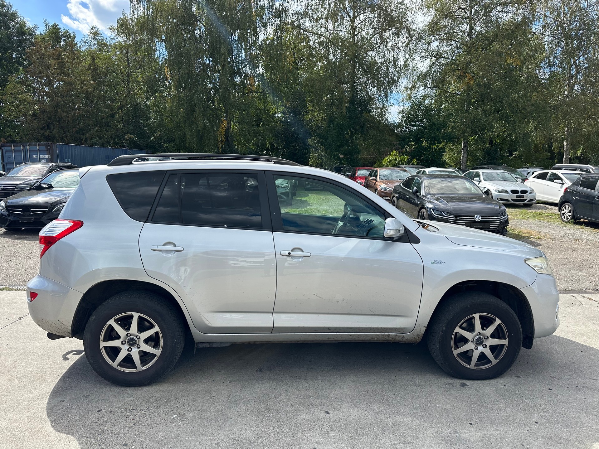 TOYOTA RAV-4 2.2D-CAT Linea Luna AT-image-6