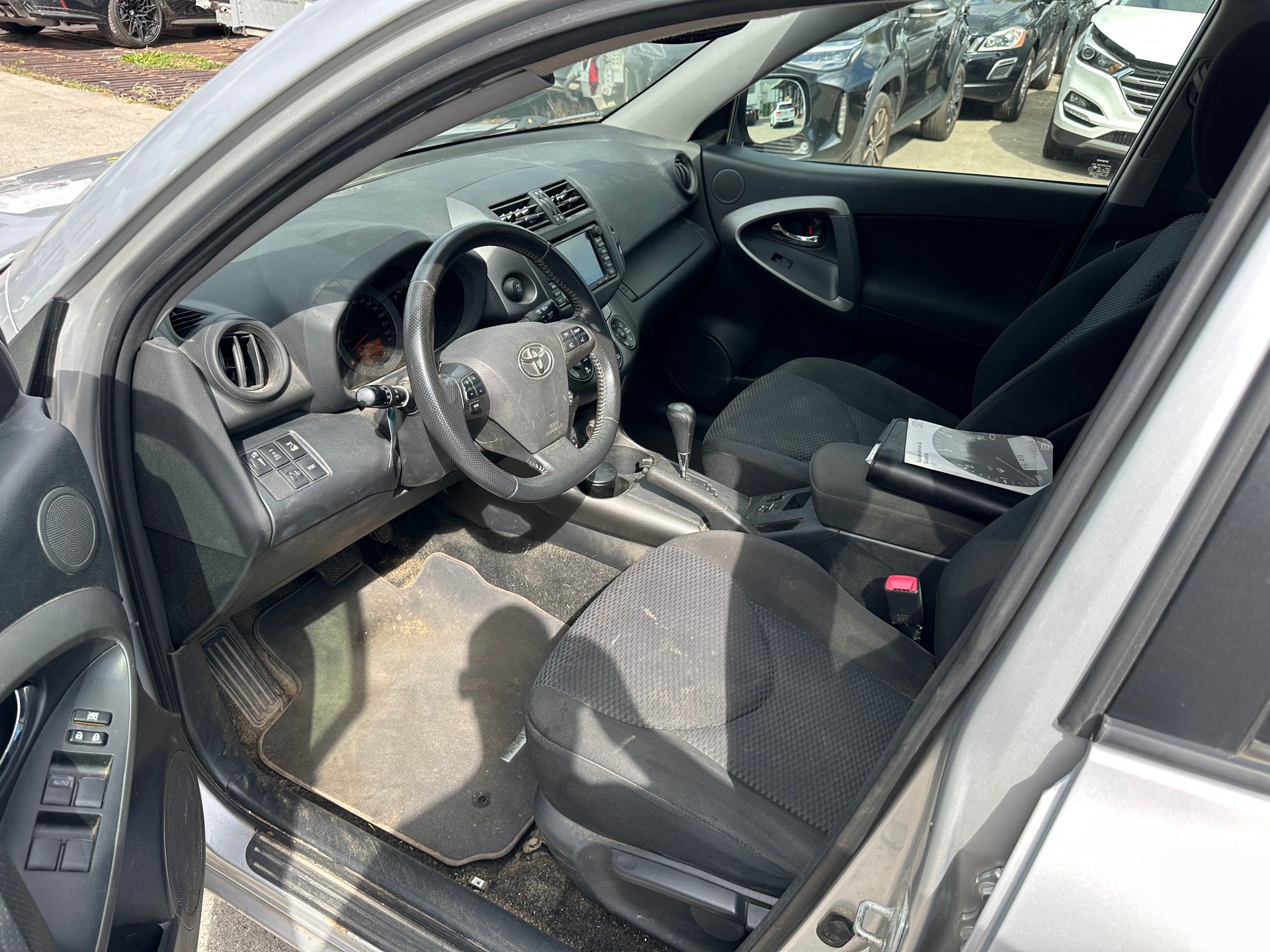 TOYOTA RAV-4 2.2D-CAT Linea Luna AT-image-11