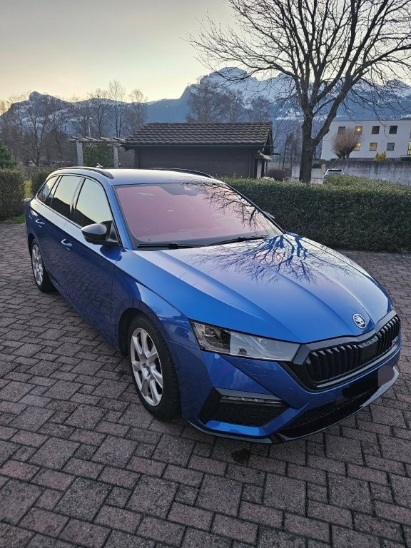 SKODA 2.0 TDI RS 4x4 DSG-image-2