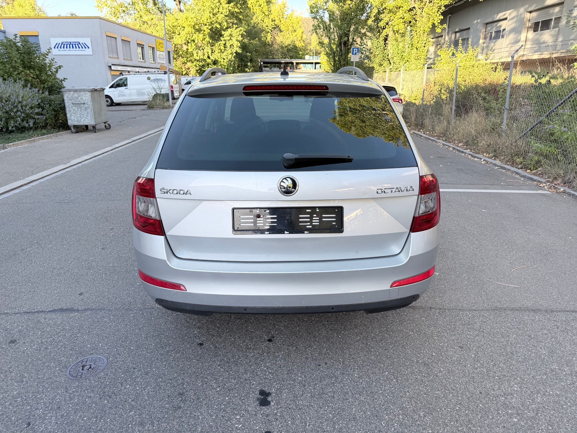 SKODA Octavia Combi 1.6 TDI Active DSG-image-7