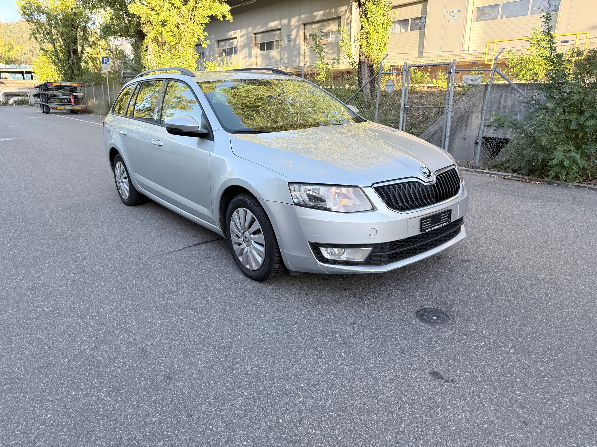 SKODA Octavia Combi 1.6 TDI Active DSG-image-3