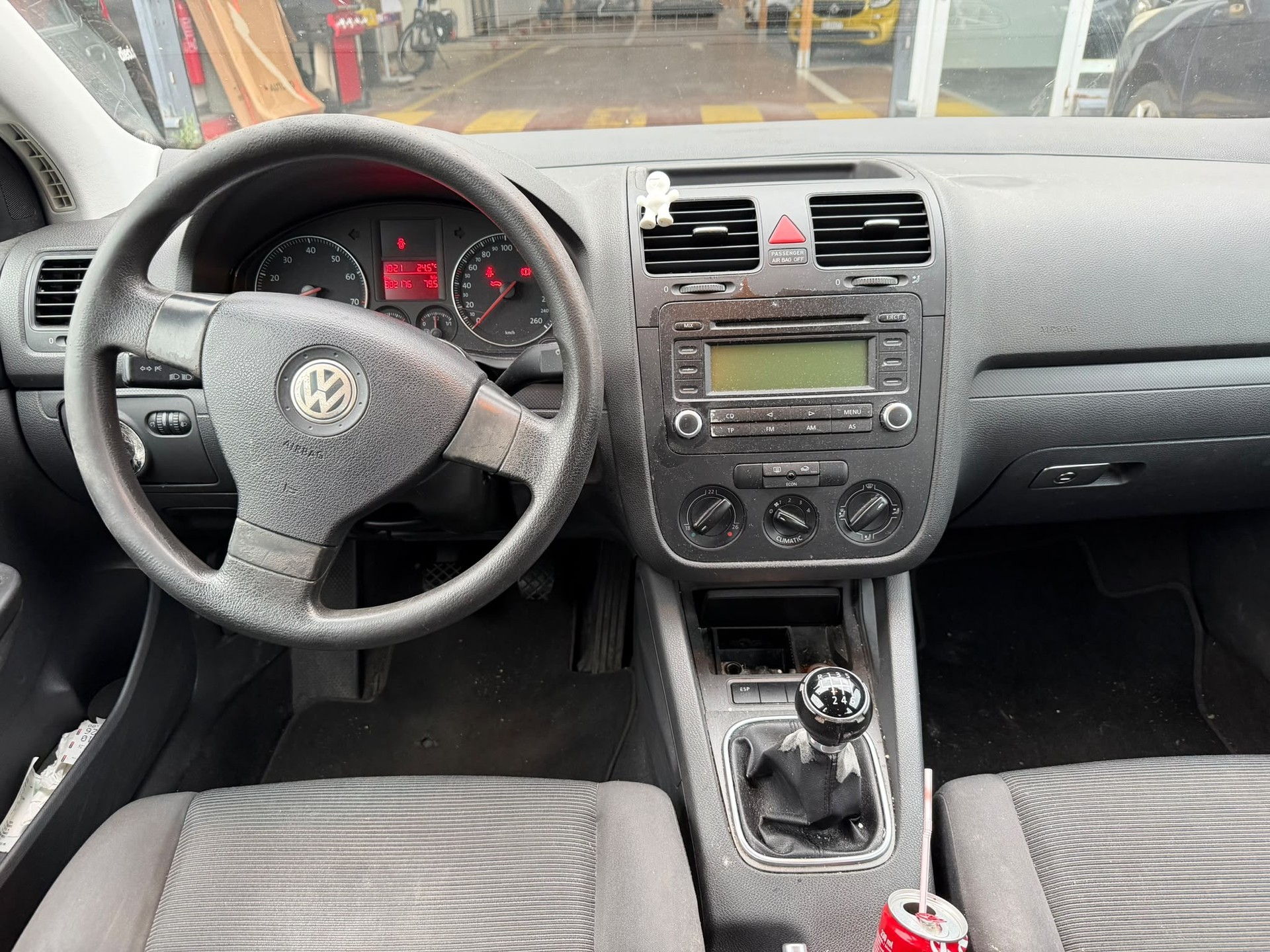 VW Golf 1.6 FSI Comfortline-image-8