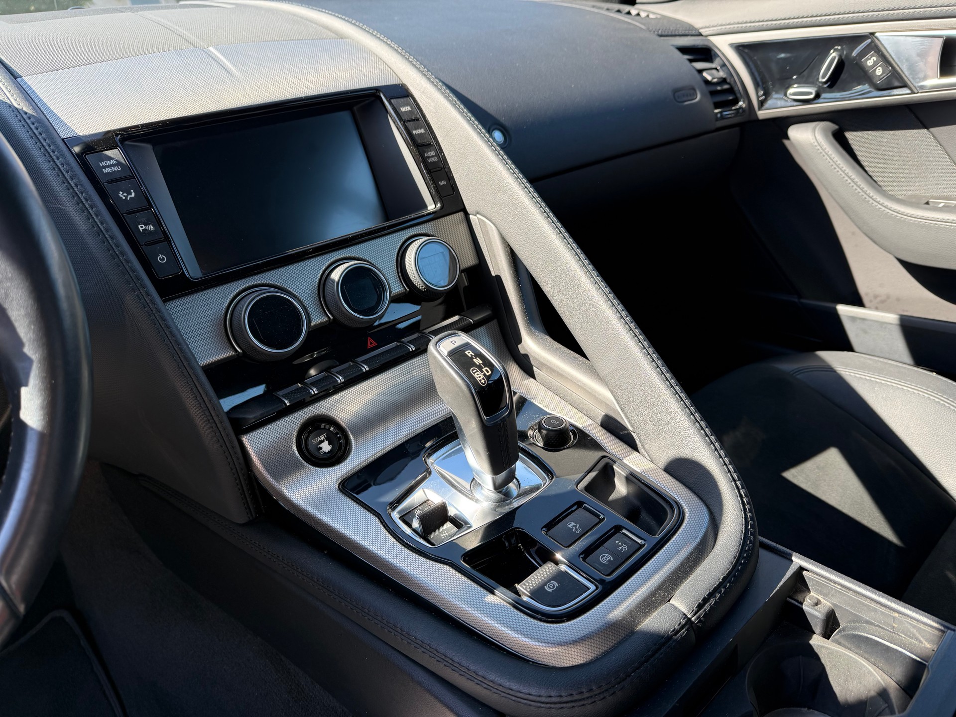 JAGUAR F-Type Coupé 3.0 V6 S/C-image-8