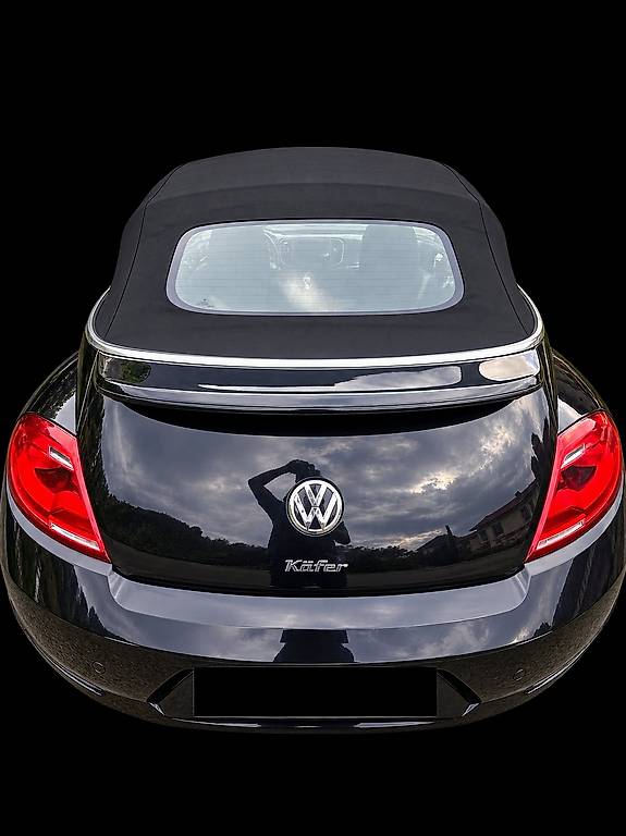 VW Beetle Cabrio 1.4 TSI Design DSG-image-2
