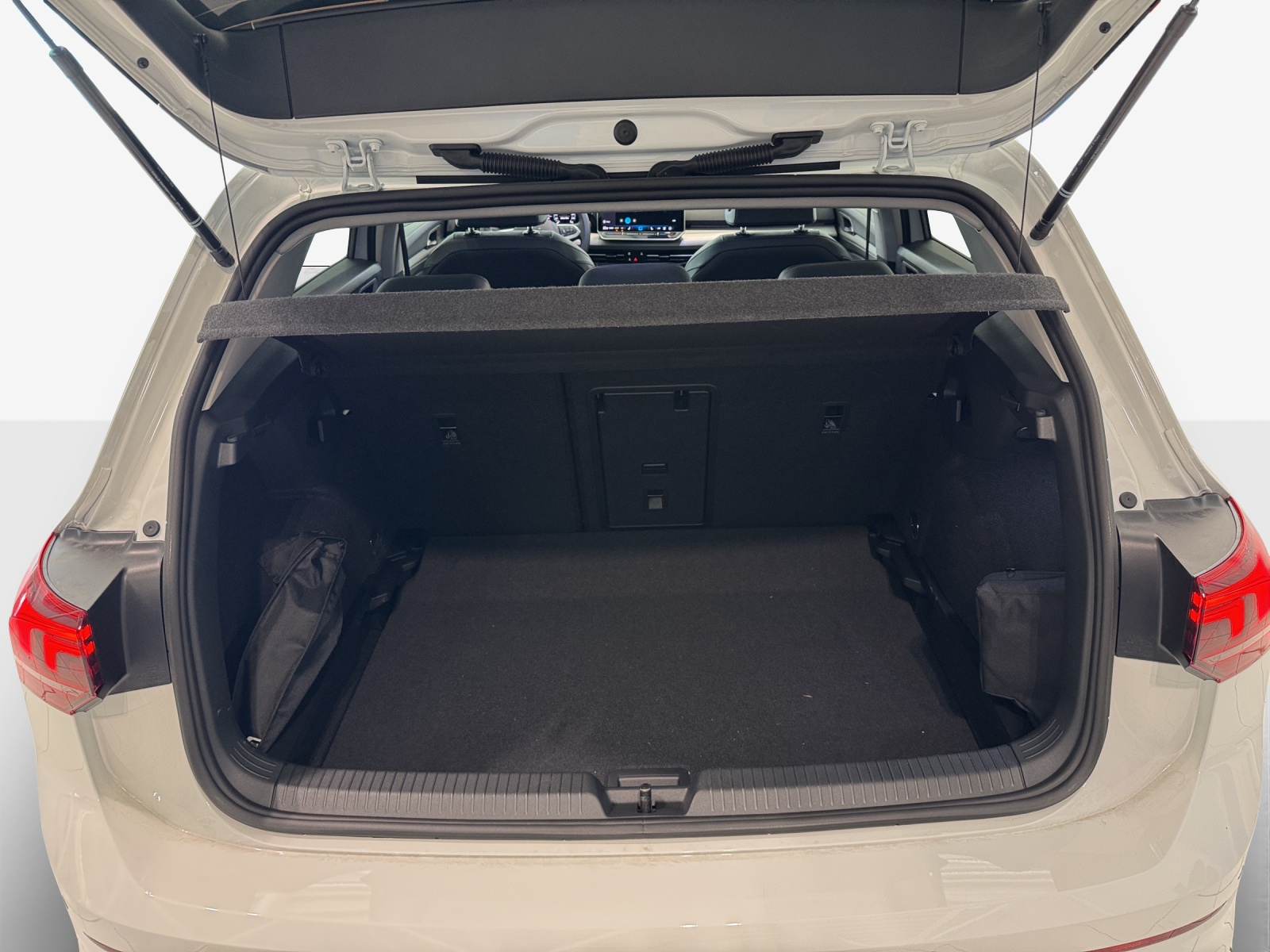VW Golf 1.5 e TSI mHEV United DSG-image-12