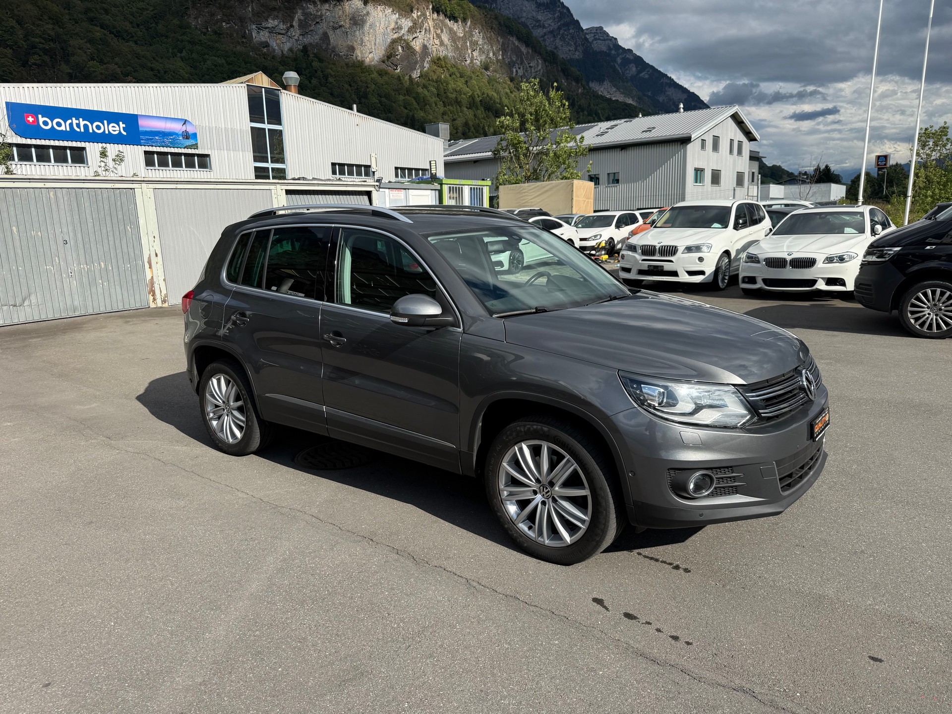 VW Tiguan 2.0 TSI Design 4Motion DSG-image-4