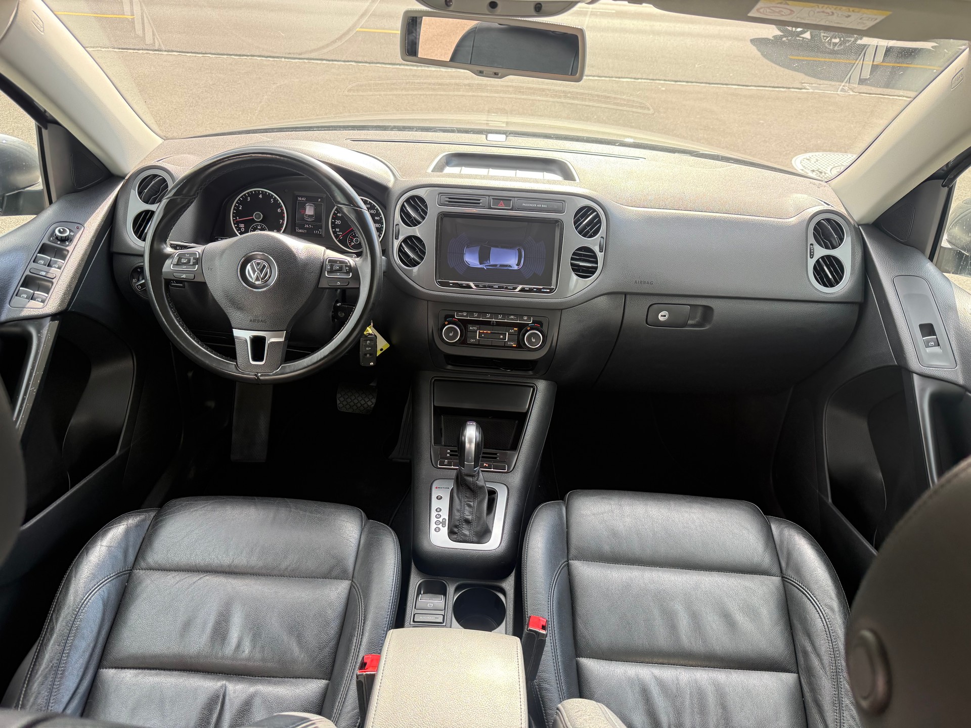 VW Tiguan 2.0 TSI Design 4Motion DSG-image-6