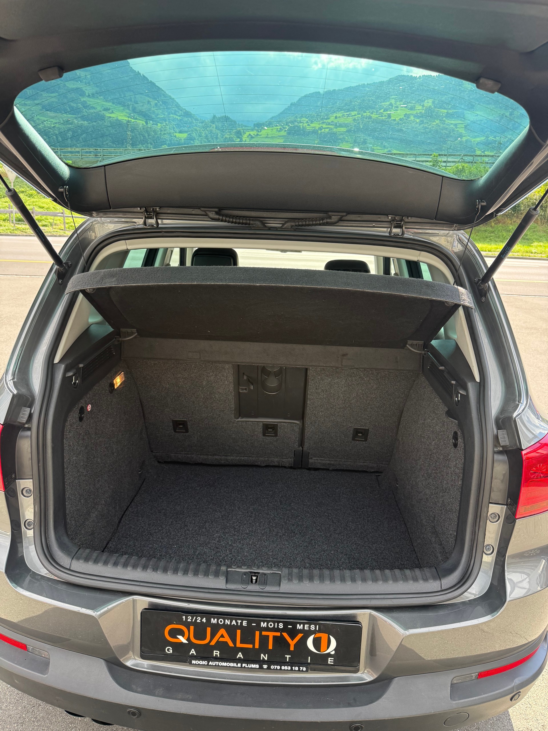 VW Tiguan 2.0 TSI Design 4Motion DSG-image-15