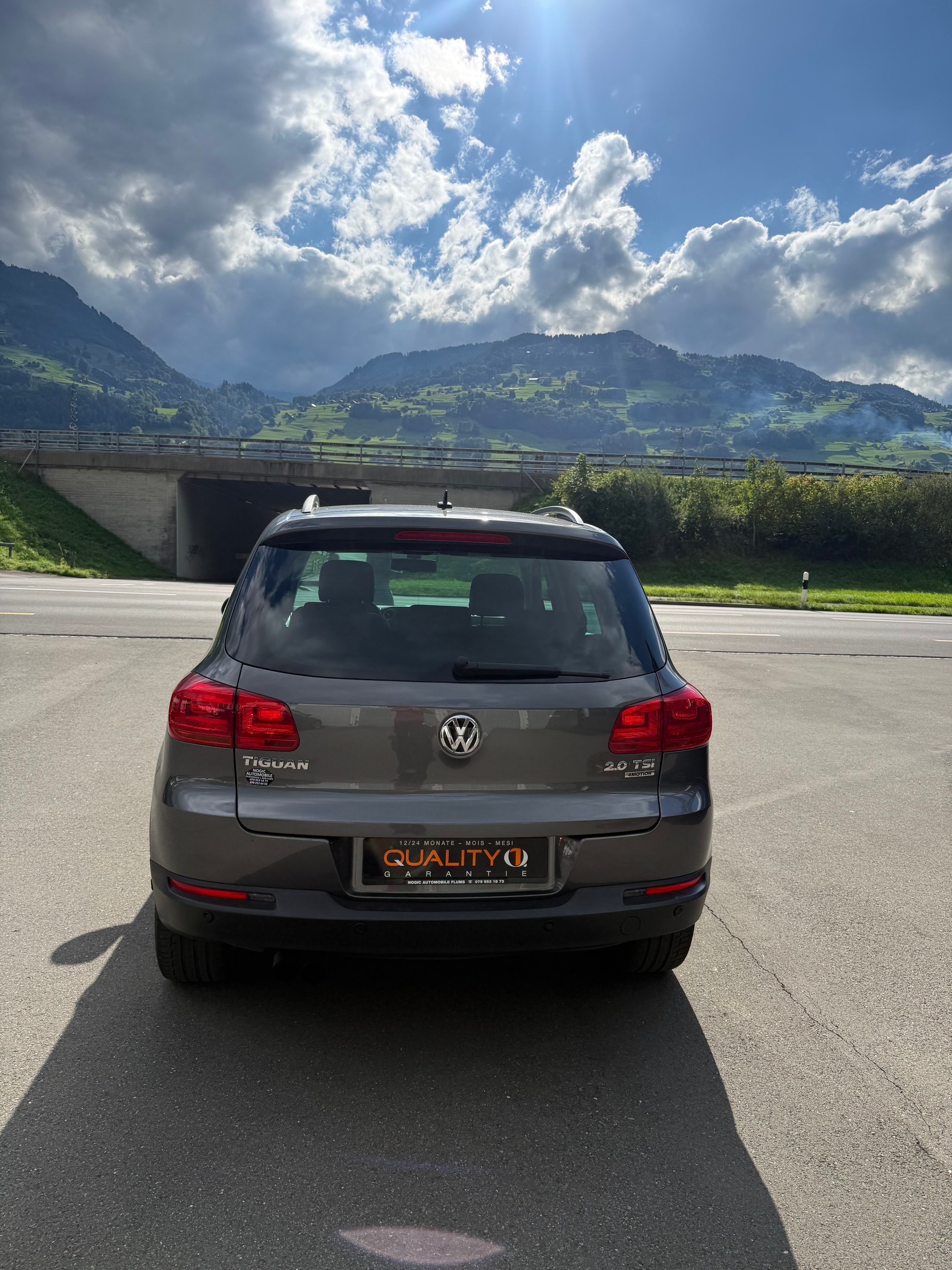 VW Tiguan 2.0 TSI Design 4Motion DSG-image-14