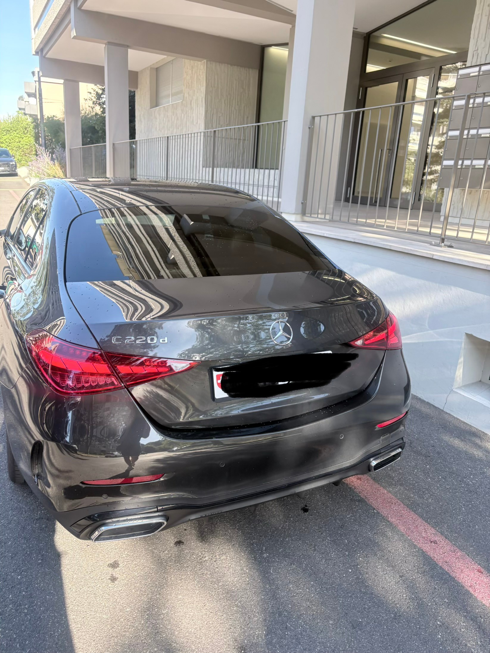 MERCEDES-BENZ C 220 d AMG Line-image-1