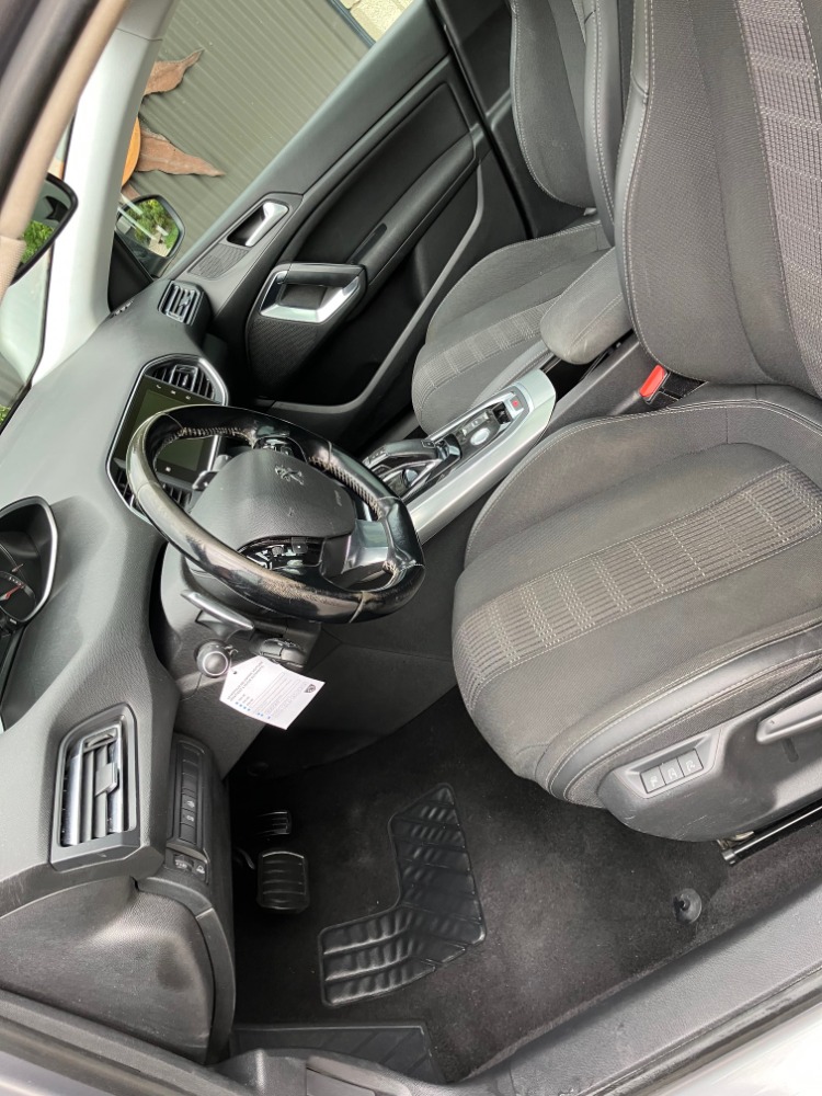 PEUGEOT 1.2 PureTech 130 Business Line S/S-image-6