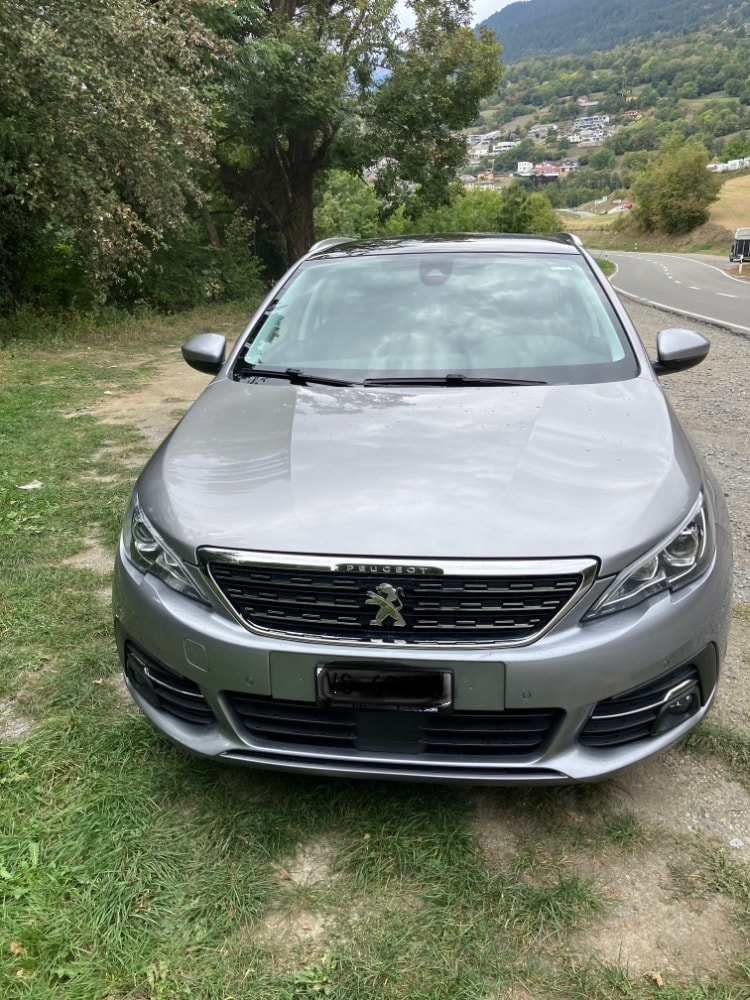 PEUGEOT 1.2 PureTech 130 Business Line S/S-image-1