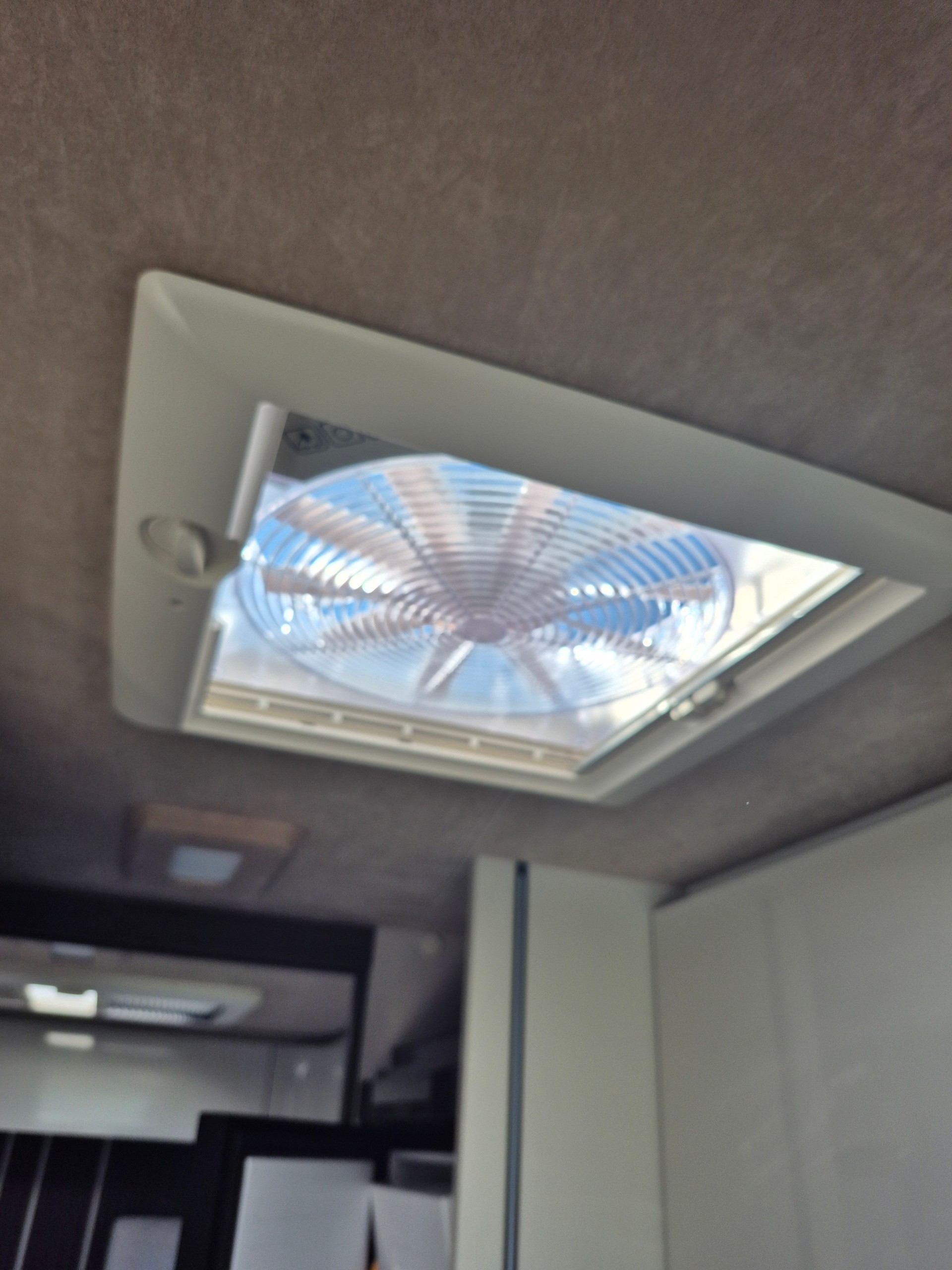 FIAT Mobilvetta Kompakt KEA 64-image-6