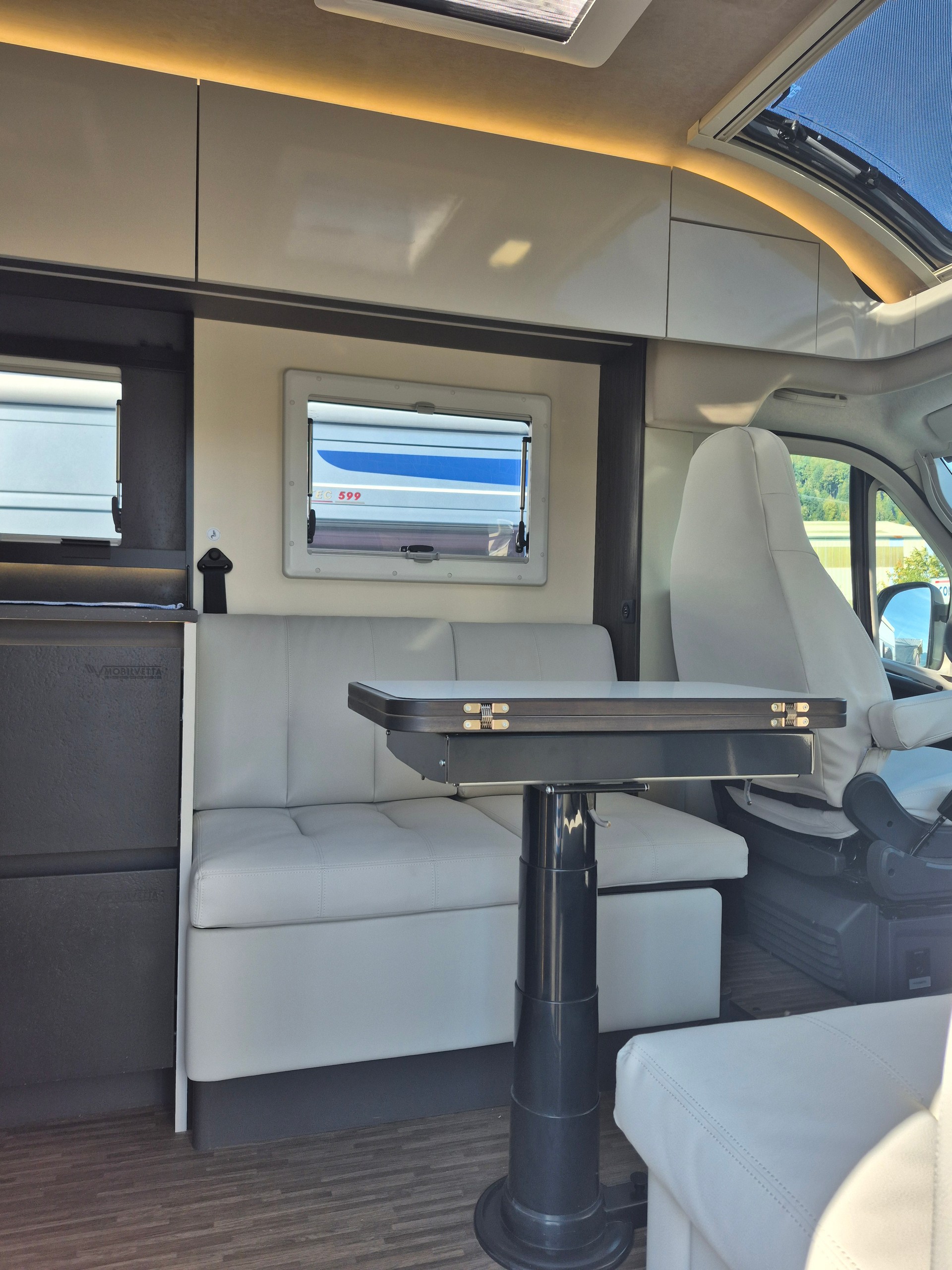 FIAT Mobilvetta Kompakt KEA 64-image-15