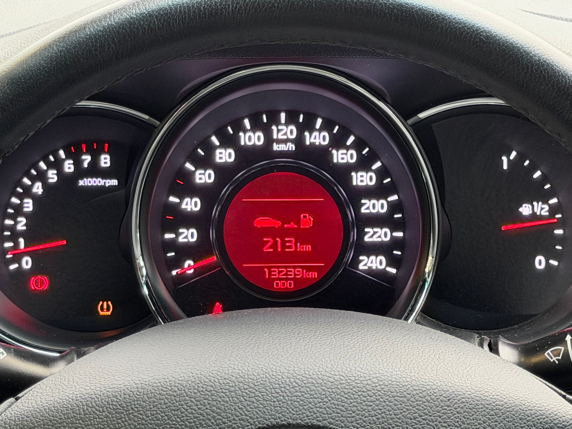 KIA Cee'd Sportswagon 1.6 GDi Swiss Eco Edition-image-13