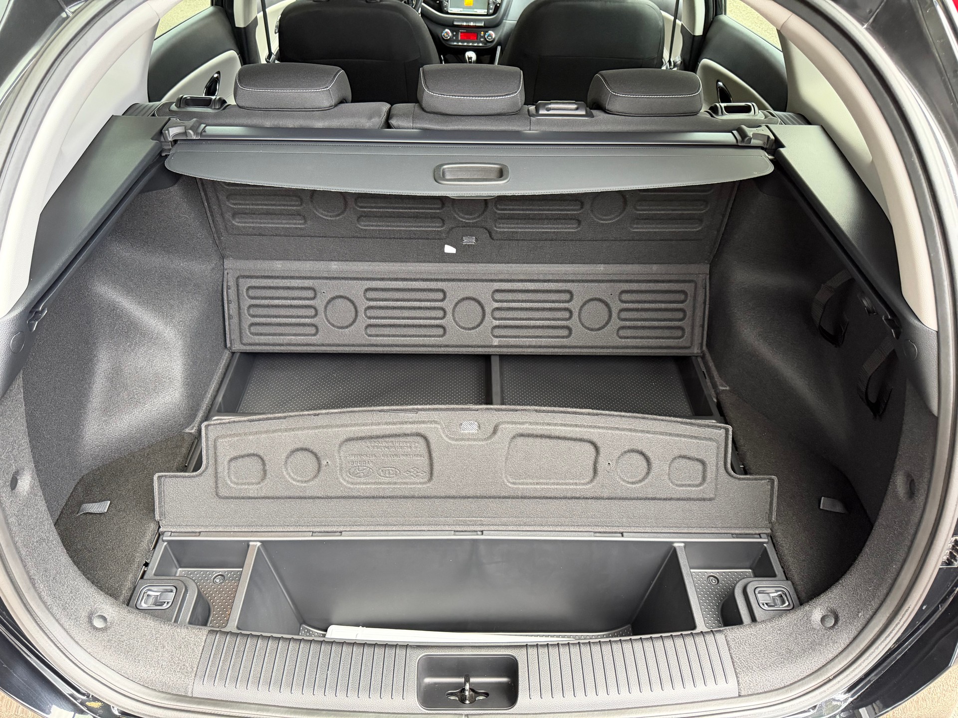 KIA Cee'd Sportswagon 1.6 GDi Swiss Eco Edition-image-6