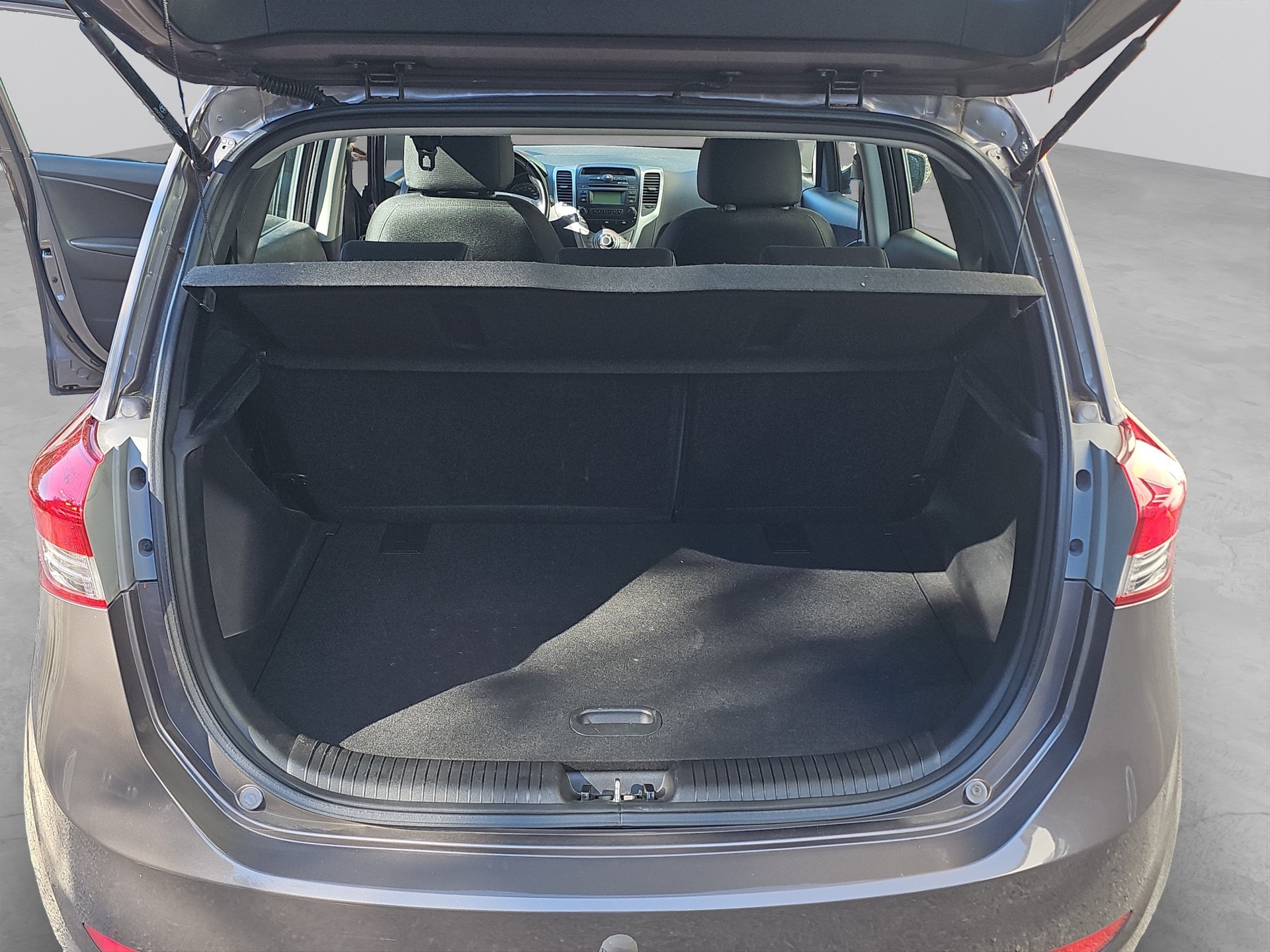 HYUNDAI iX20 1.4 Comfort-image-13