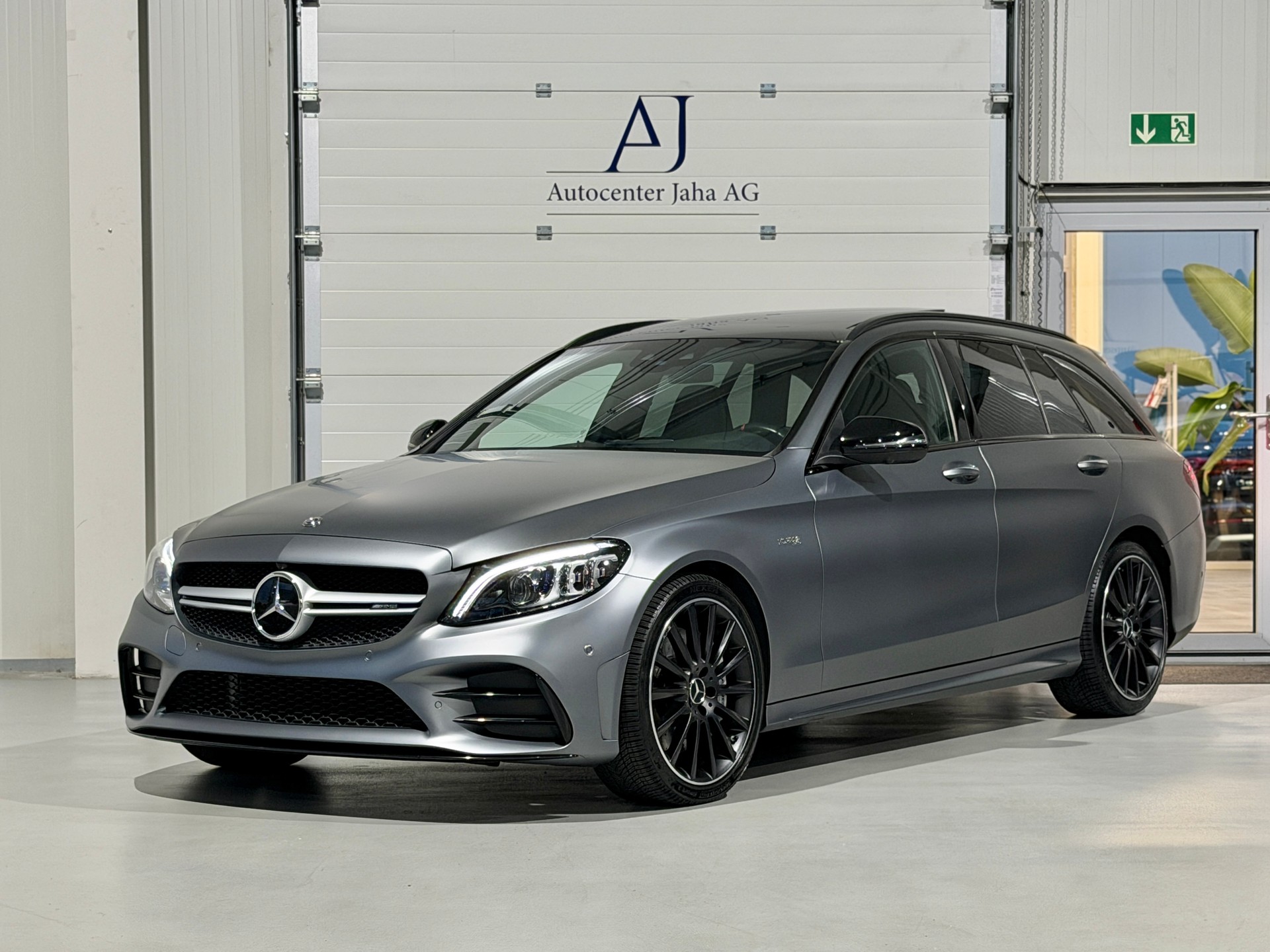 MERCEDES-BENZ C 43 AMG 4Matic 9G-Tronic (CH) Magno Grey-image-2