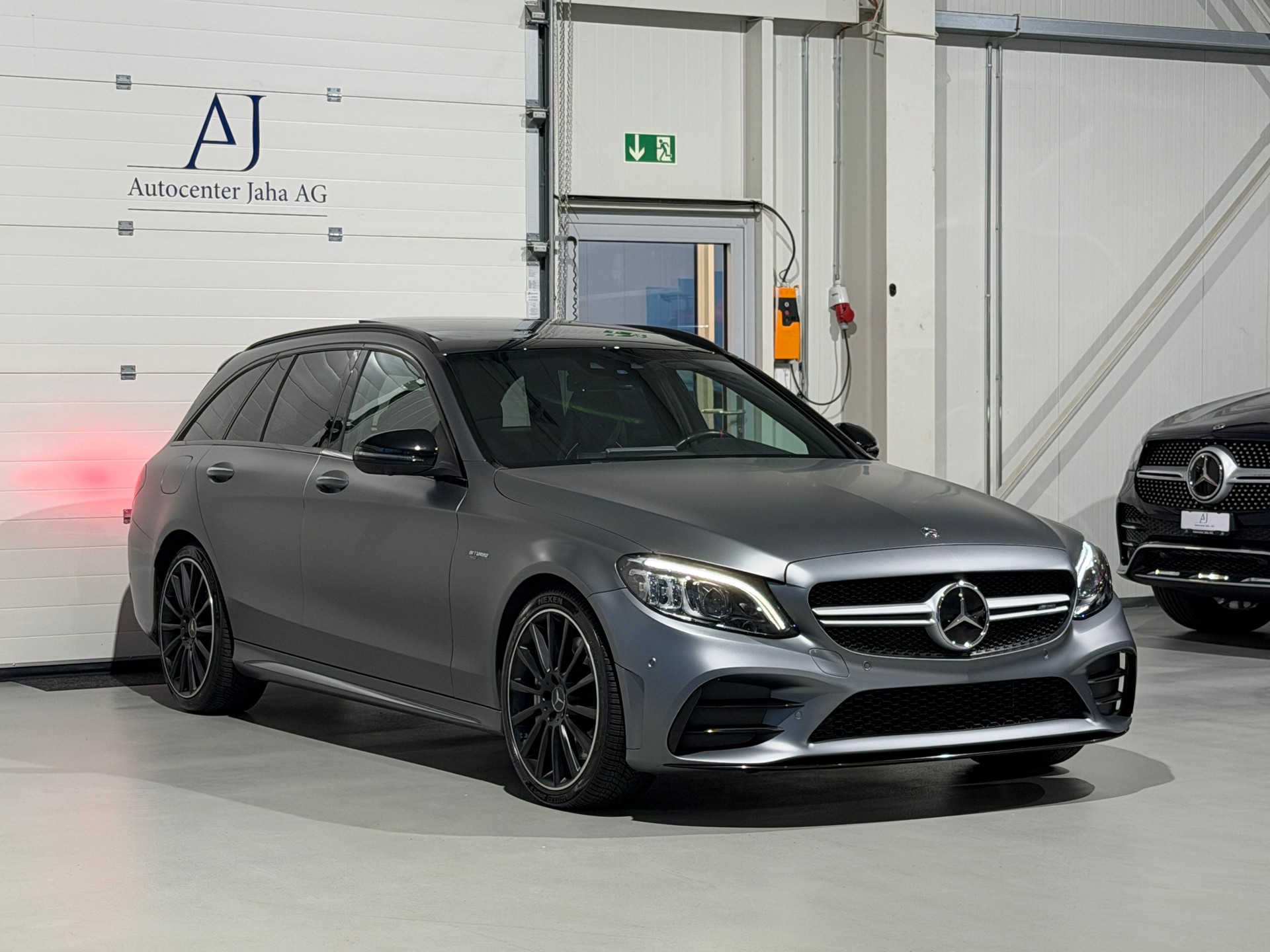 MERCEDES-BENZ C 43 AMG 4Matic 9G-Tronic (CH) Magno Grey-image-4