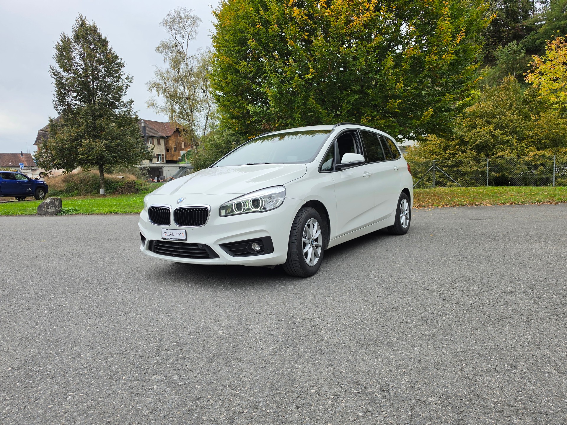 BMW 218d Gran Tourer Steptronic-image-4