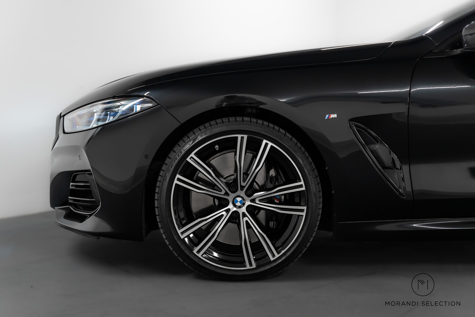 BMW M850i xDrive Cabriolet-image-5