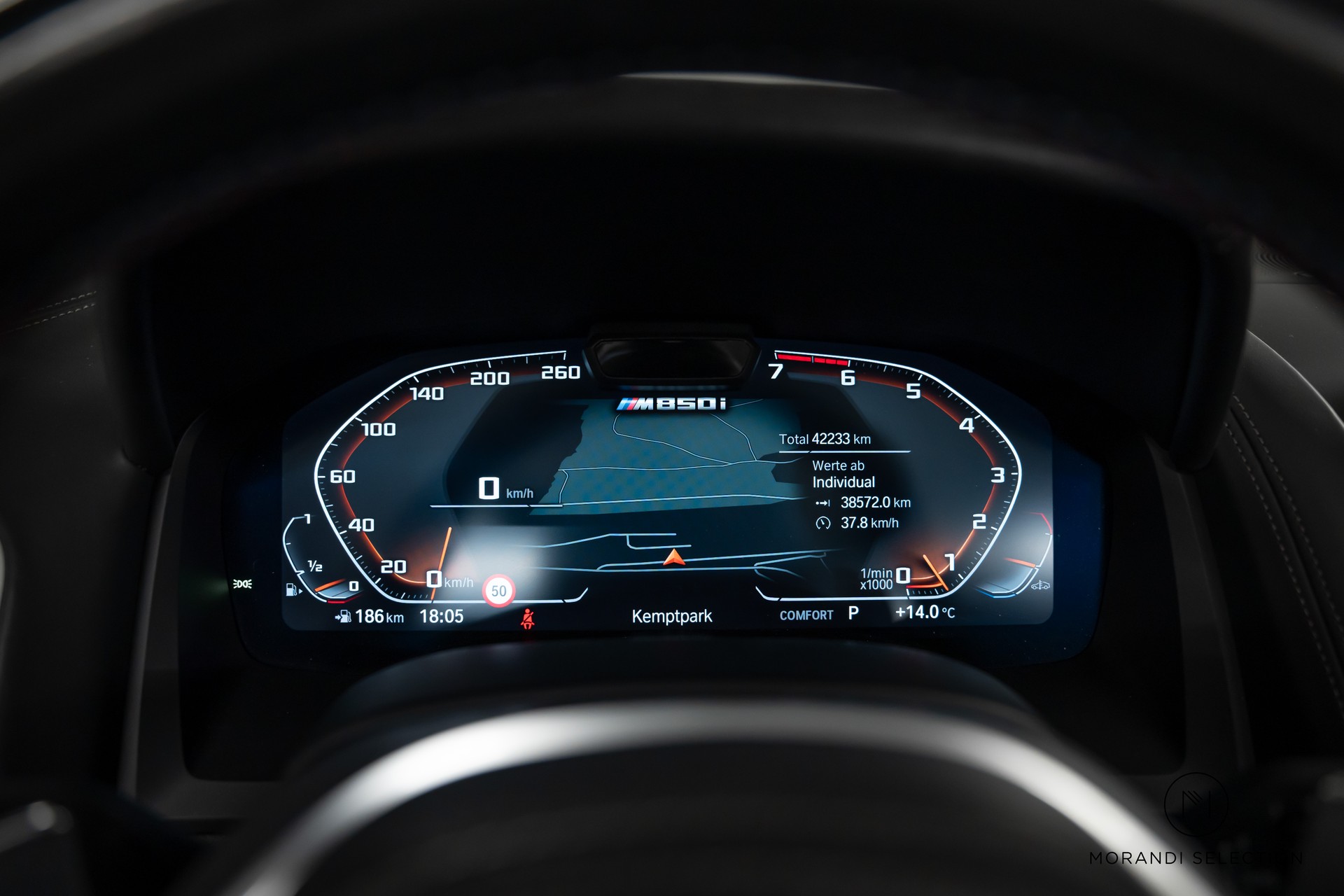 BMW M850i xDrive Cabriolet-image-17